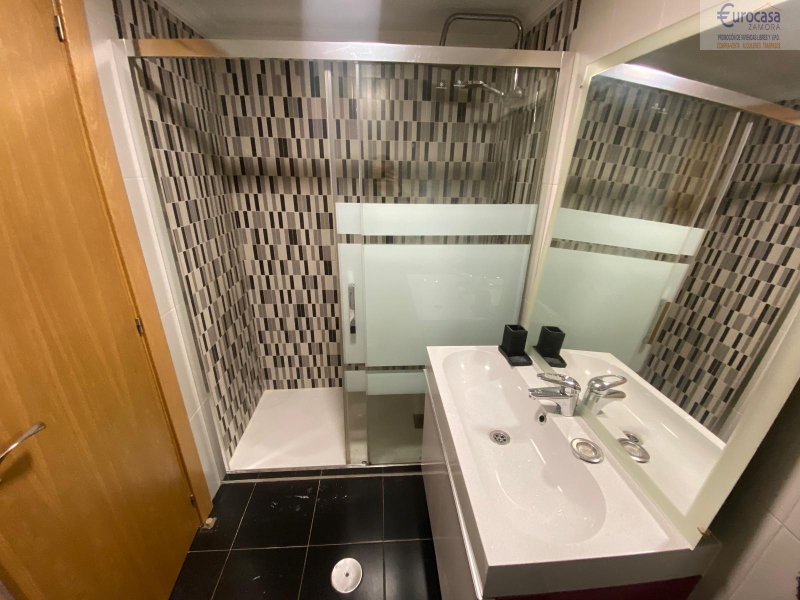 For sale of flat in Zamora