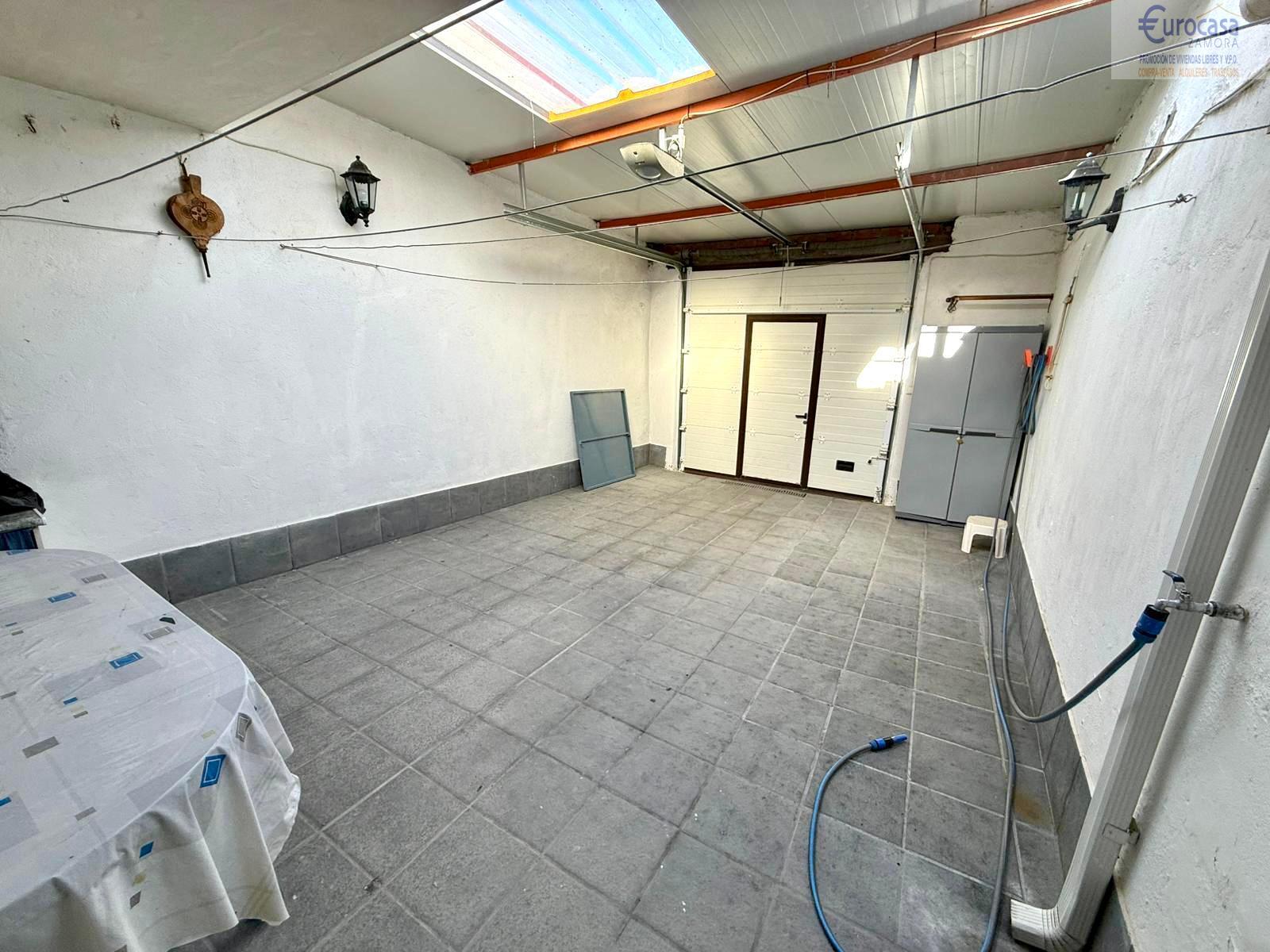 Venta de casa en Villaralbo