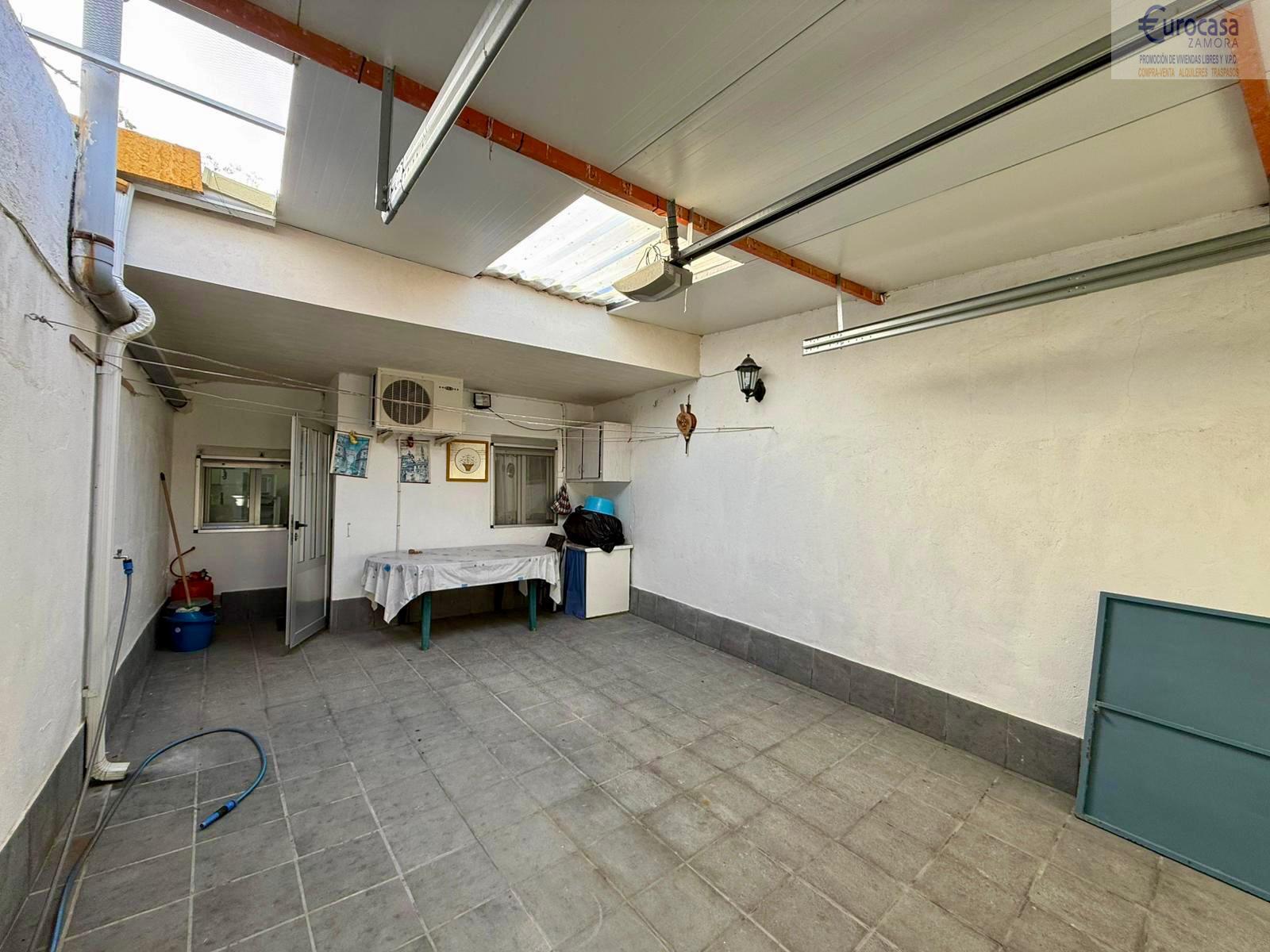 Venta de casa en Villaralbo