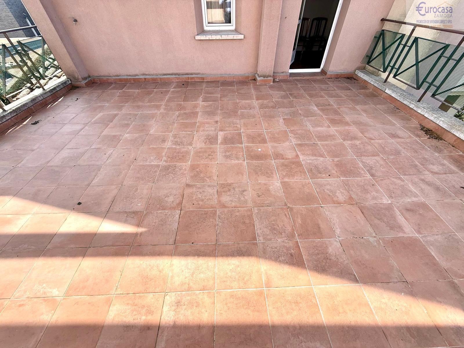 Venta de chalet en Villaralbo