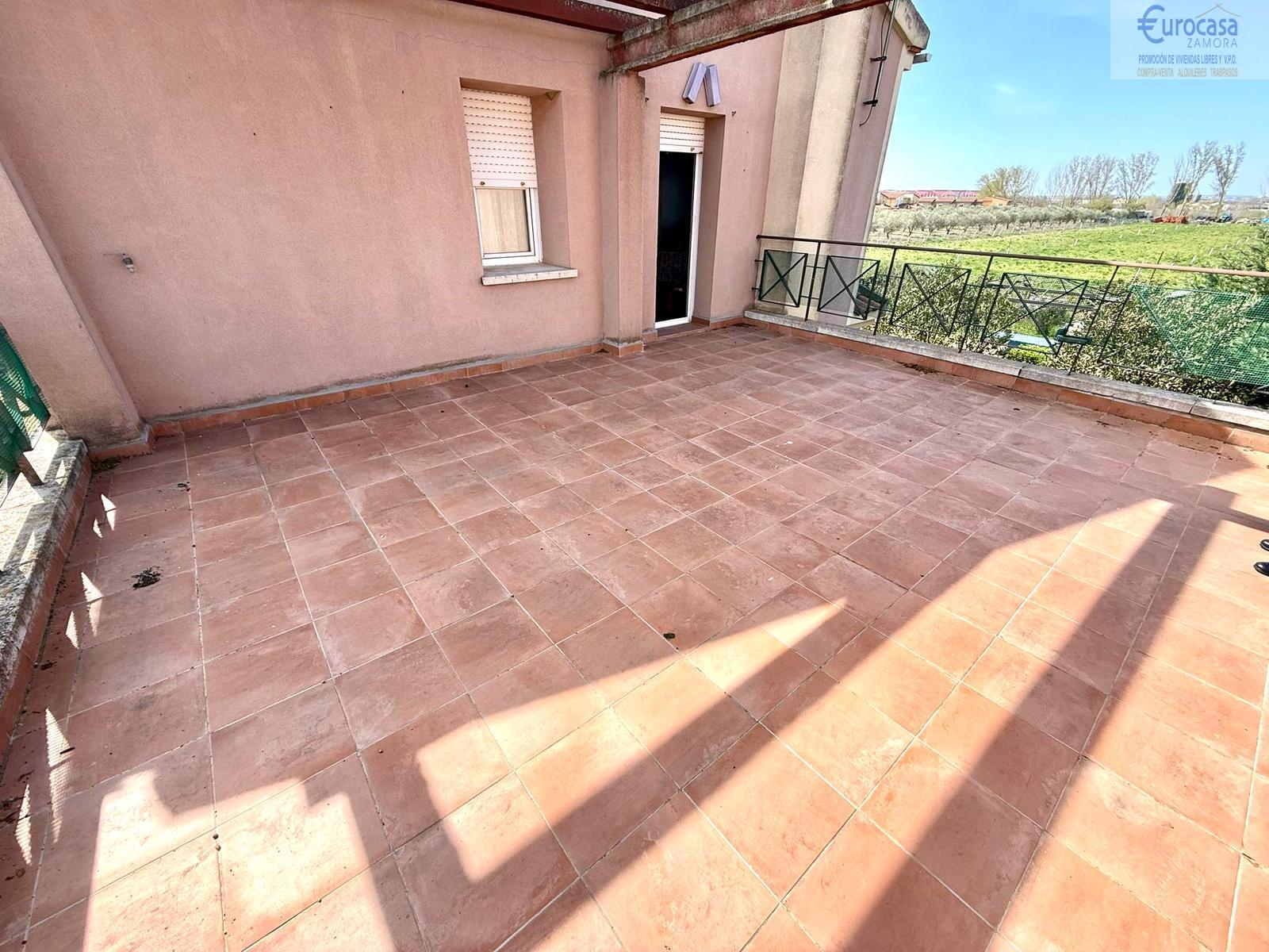 Venta de chalet en Villaralbo