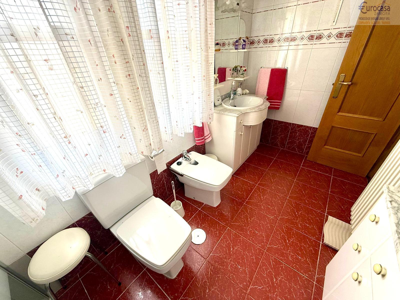 Venta de chalet en Villaralbo