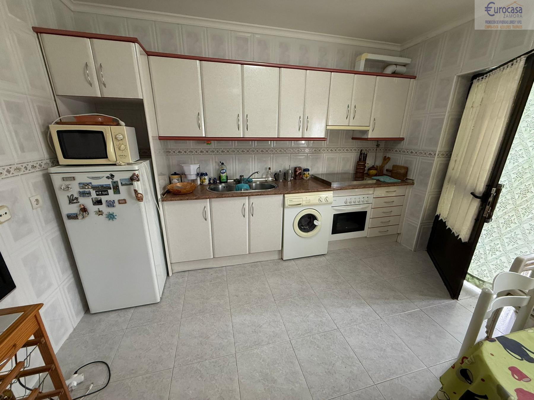 Venta de chalet en San Pedro de la Nave