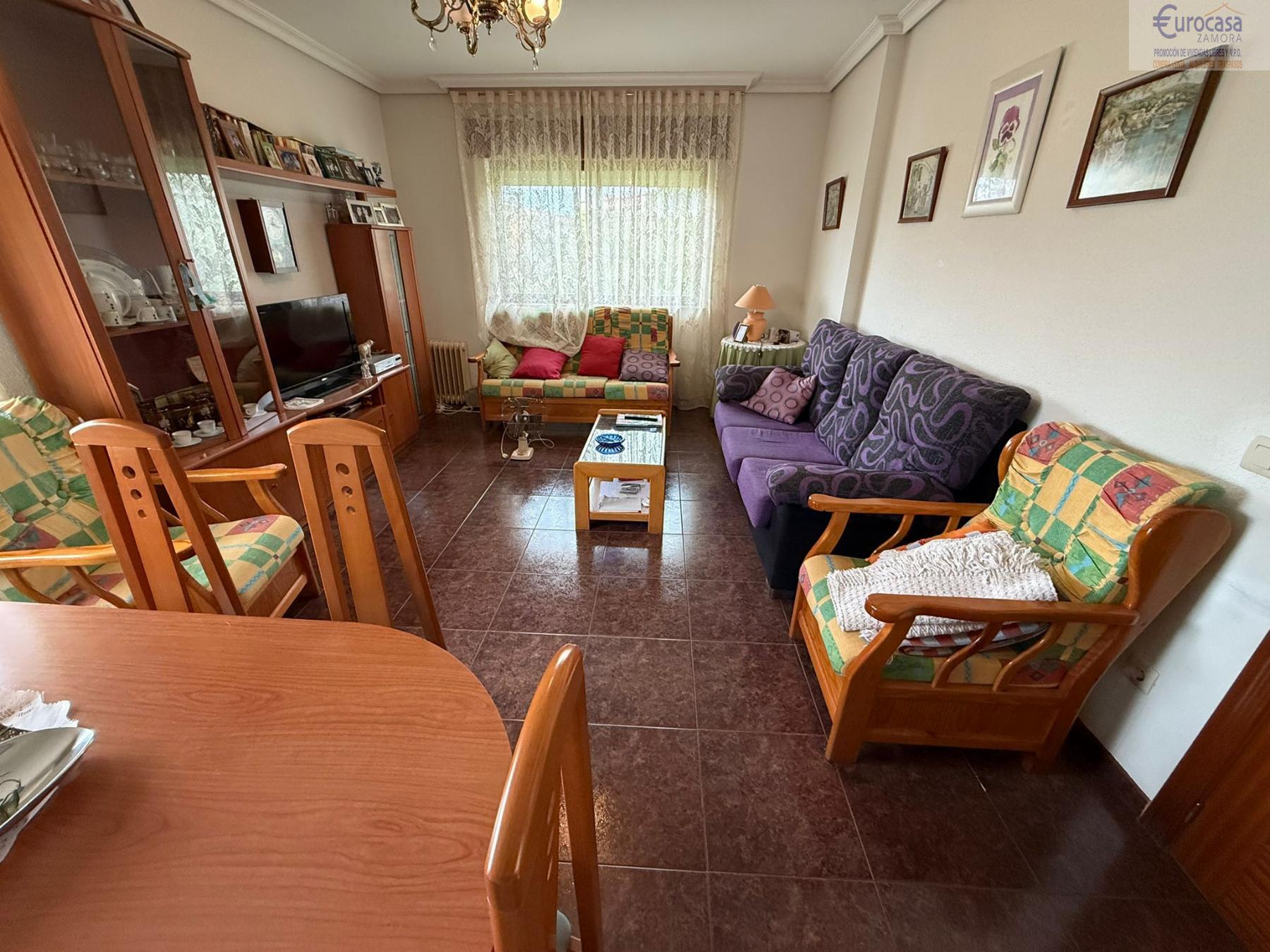 Venta de chalet en San Pedro de la Nave