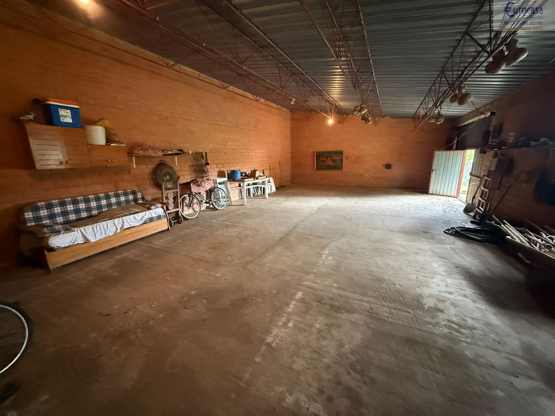 Venta de chalet en San Pedro de la Nave