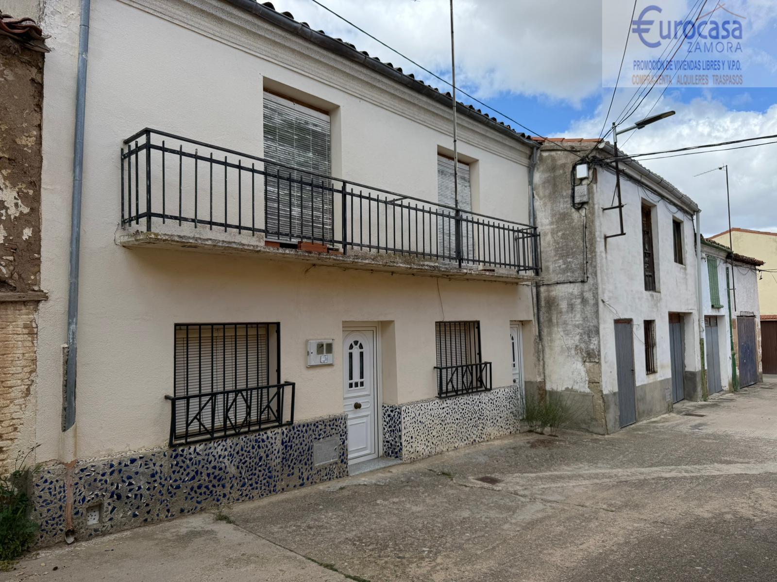 Venta de casa en Fuentesaúco