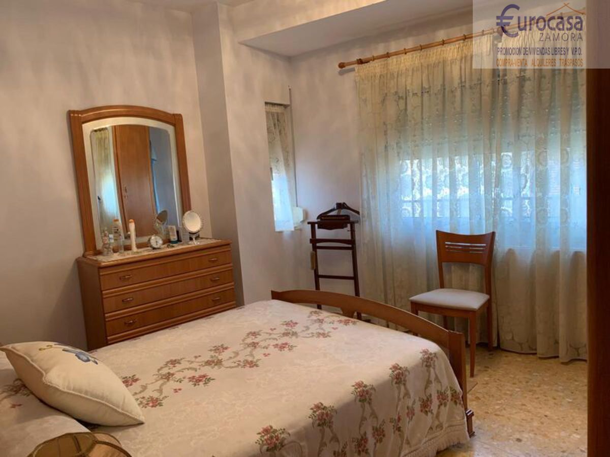 Venta de casa en Corrales