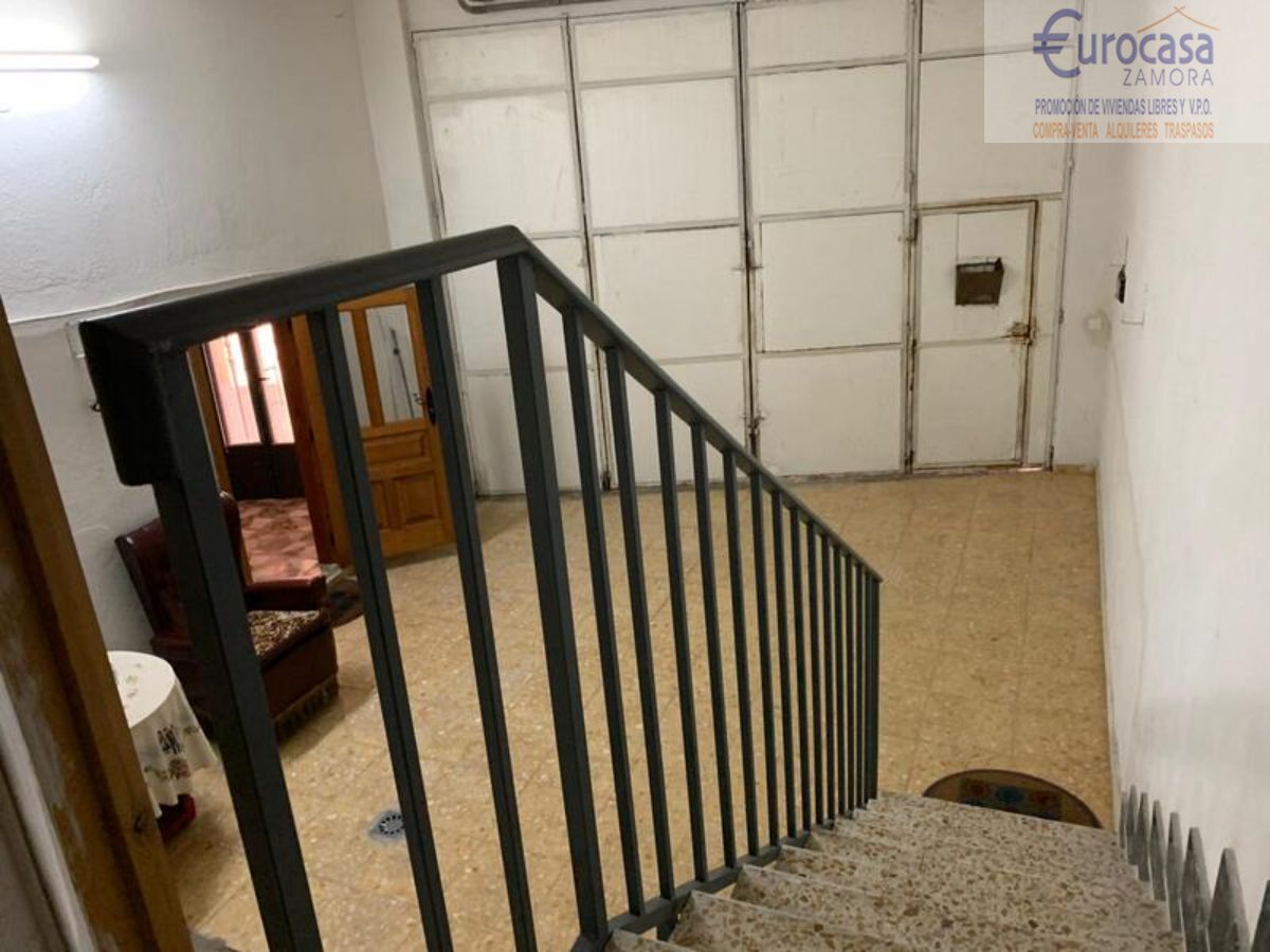 Venta de casa en Corrales