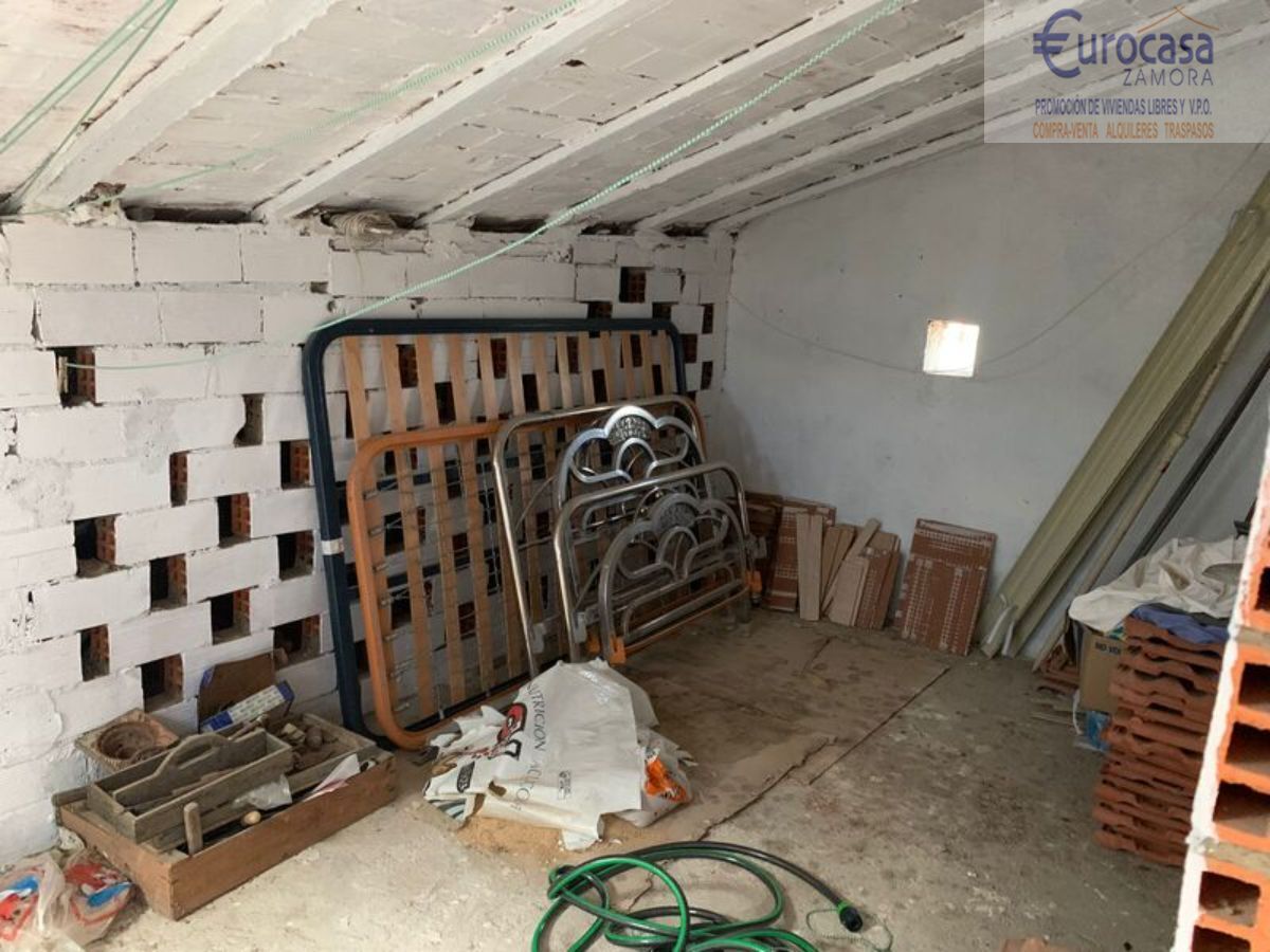 Venta de casa en Corrales