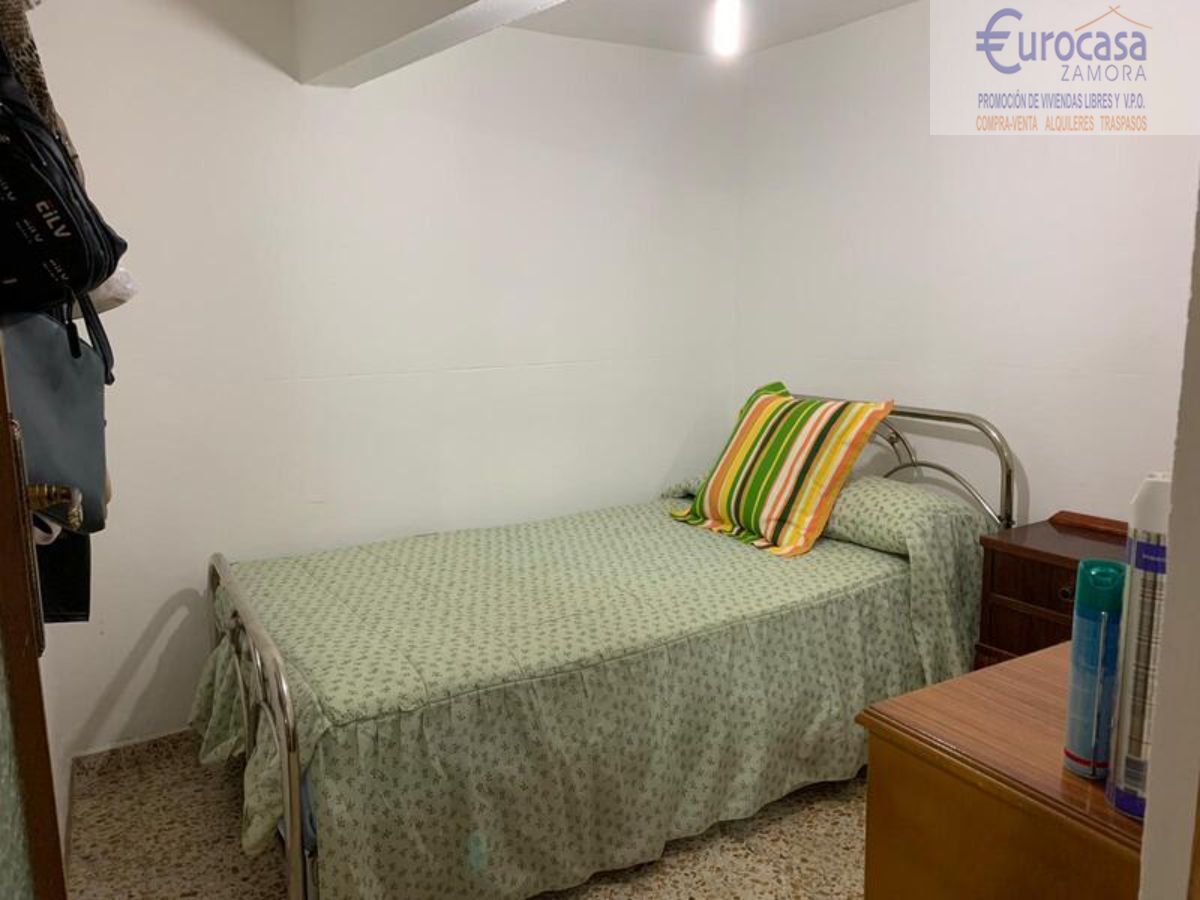 Venta de casa en Corrales