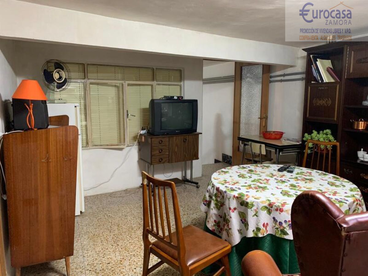 Venta de casa en Corrales