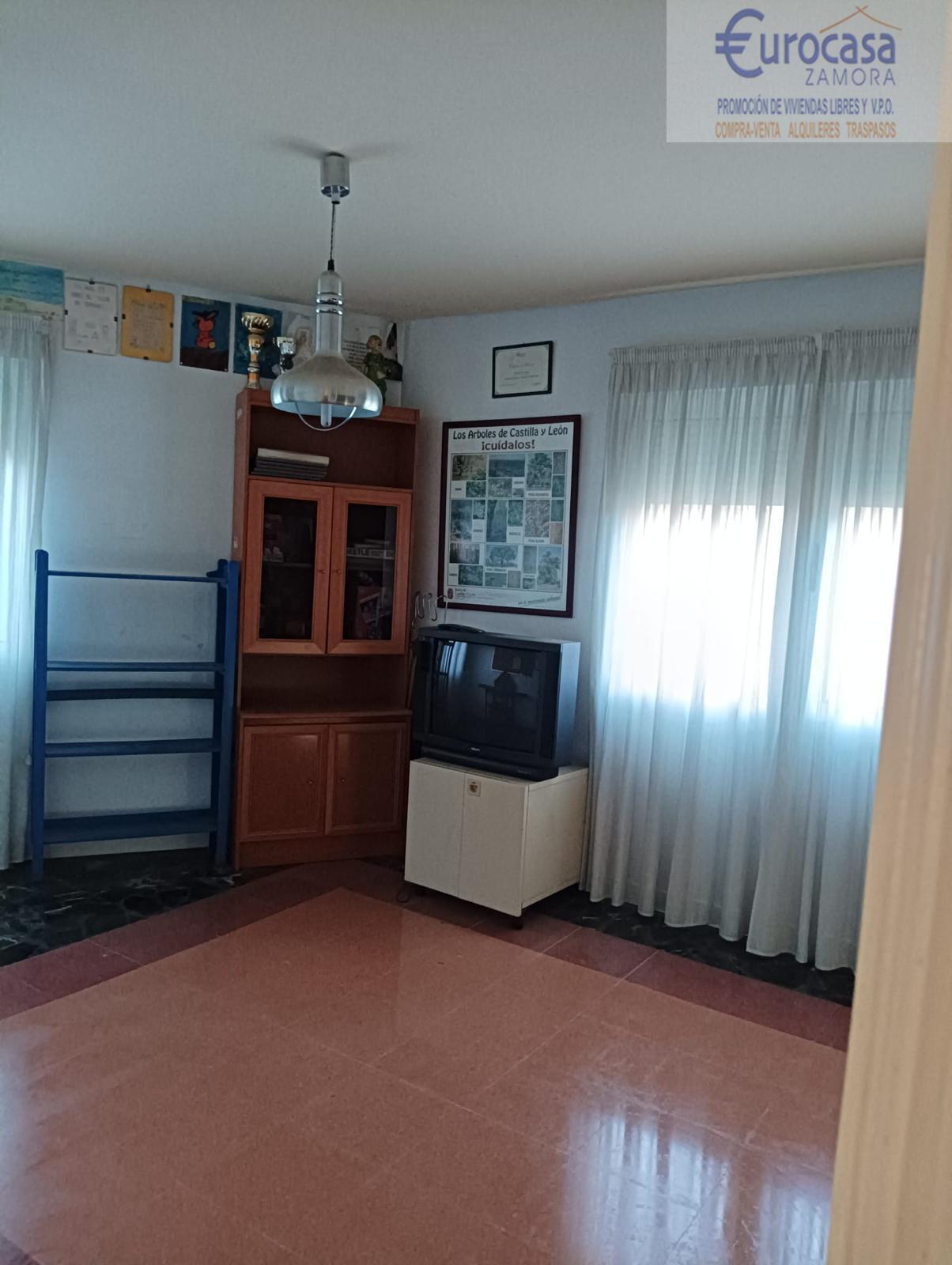 Venta de chalet en Belver de los Montes