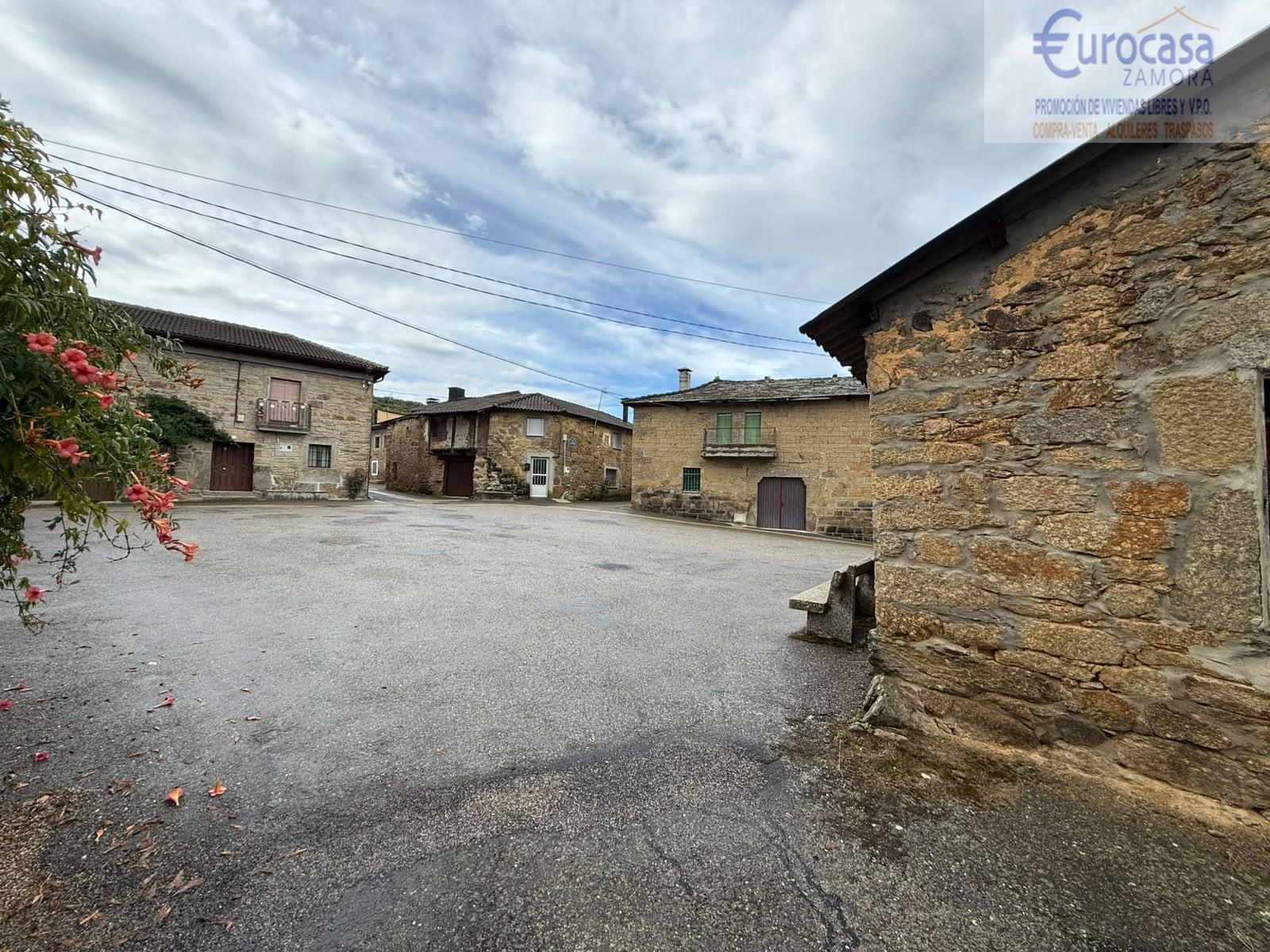 Venta de casa en Asturianos