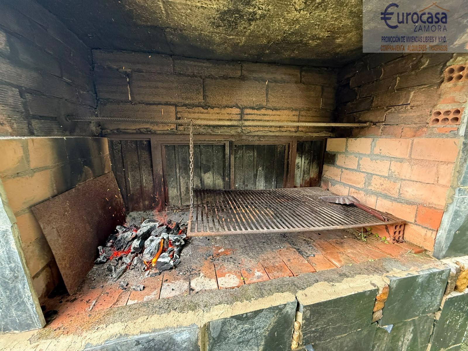 Venta de casa en Asturianos