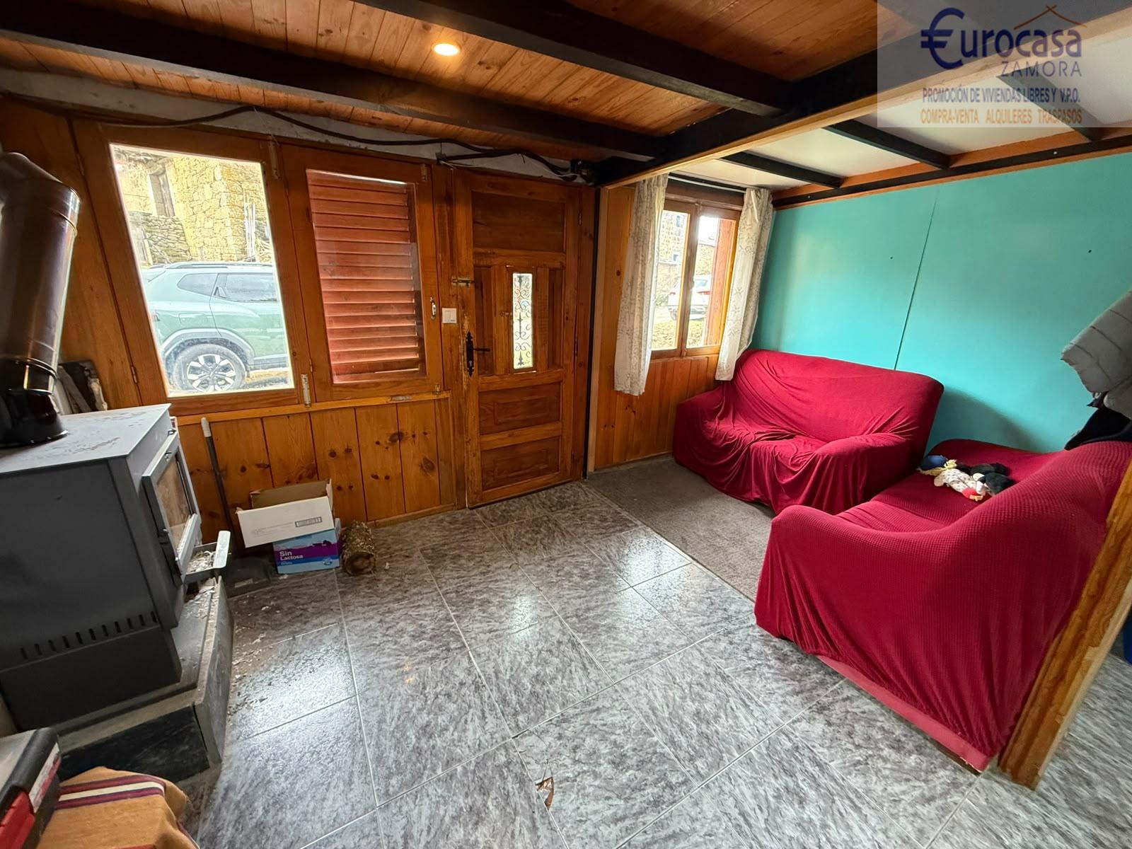 Venta de casa en Asturianos