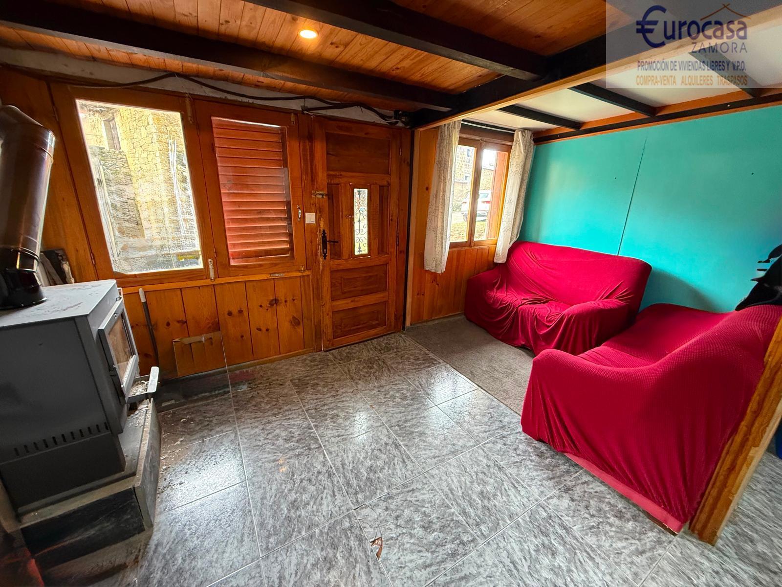 Venta de casa en Asturianos