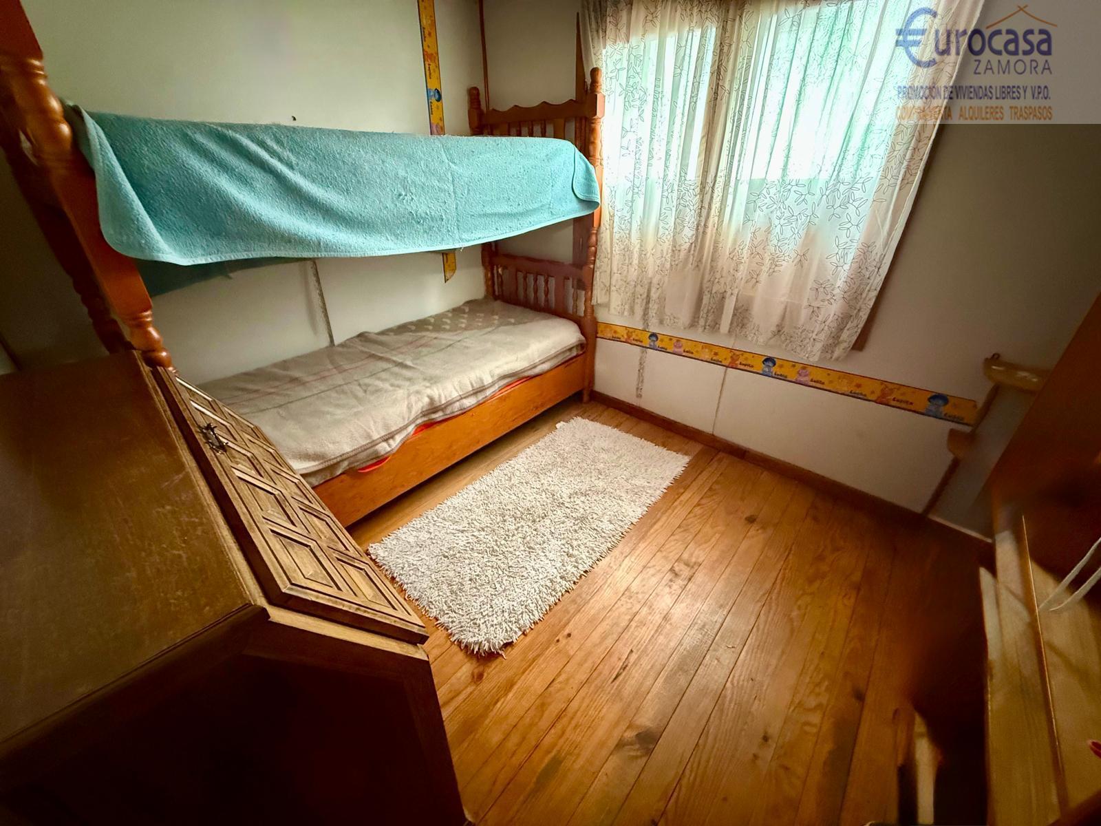 Venta de casa en Asturianos
