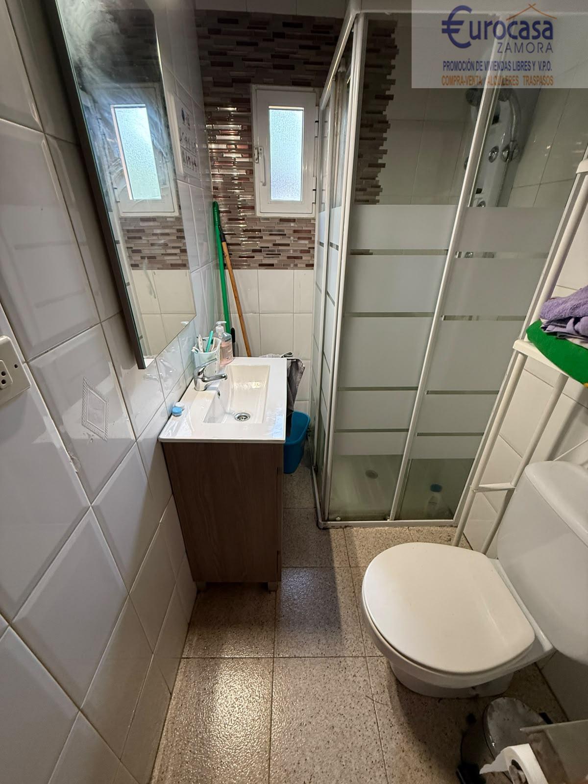 Venta de casa en Asturianos