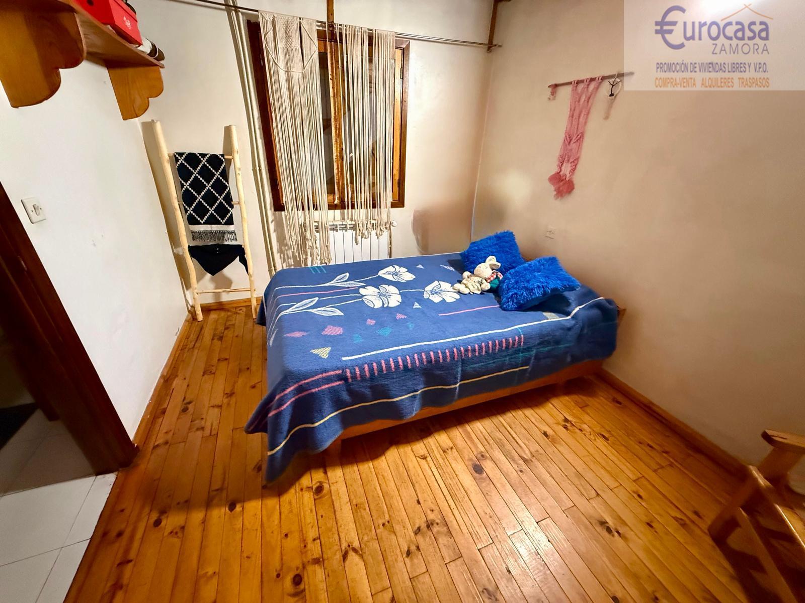 Venta de casa en Asturianos