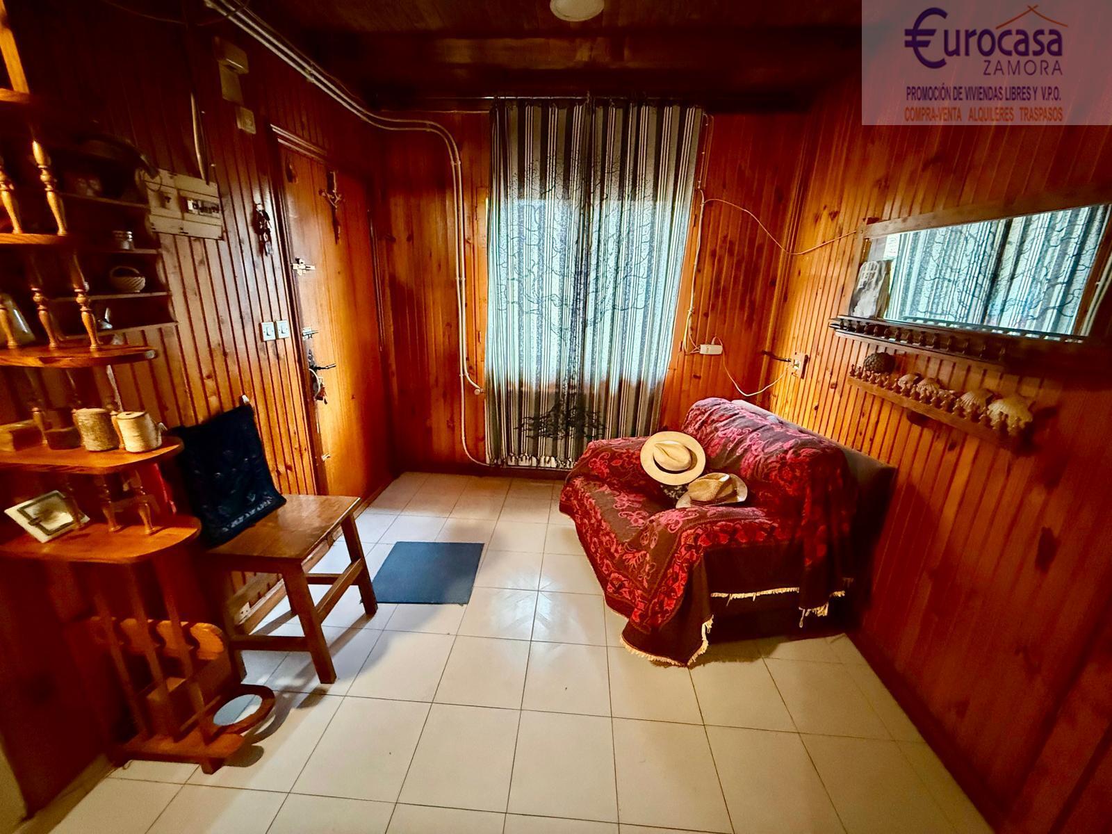 Venta de casa en Asturianos