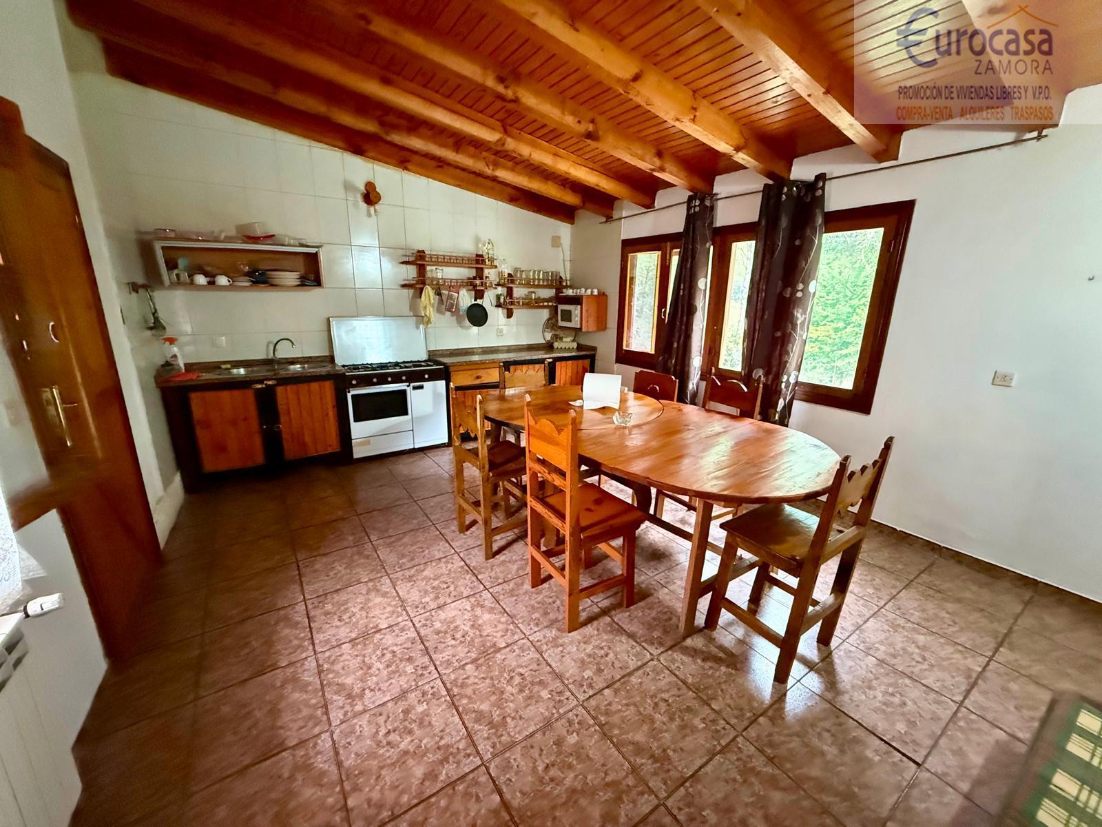 Venta de casa en Asturianos