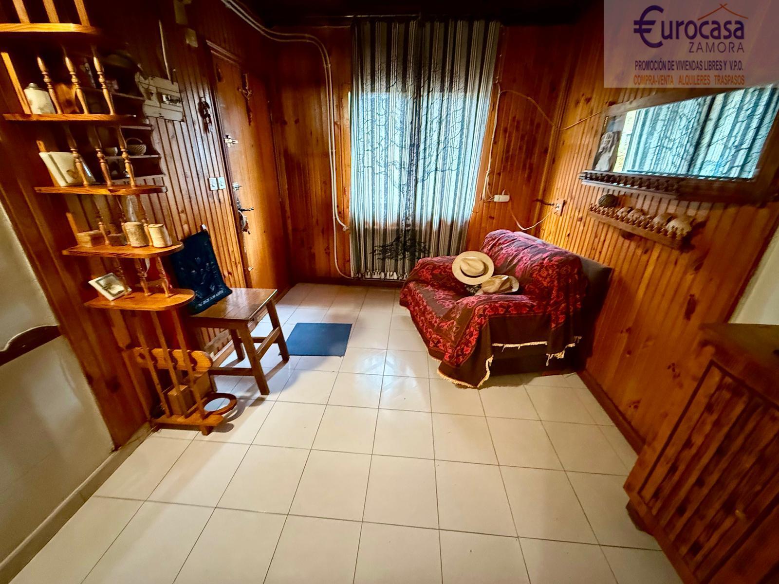Venta de casa en Asturianos