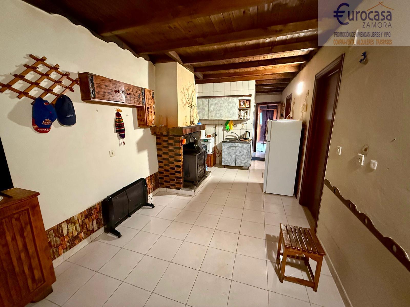 Venta de casa en Asturianos