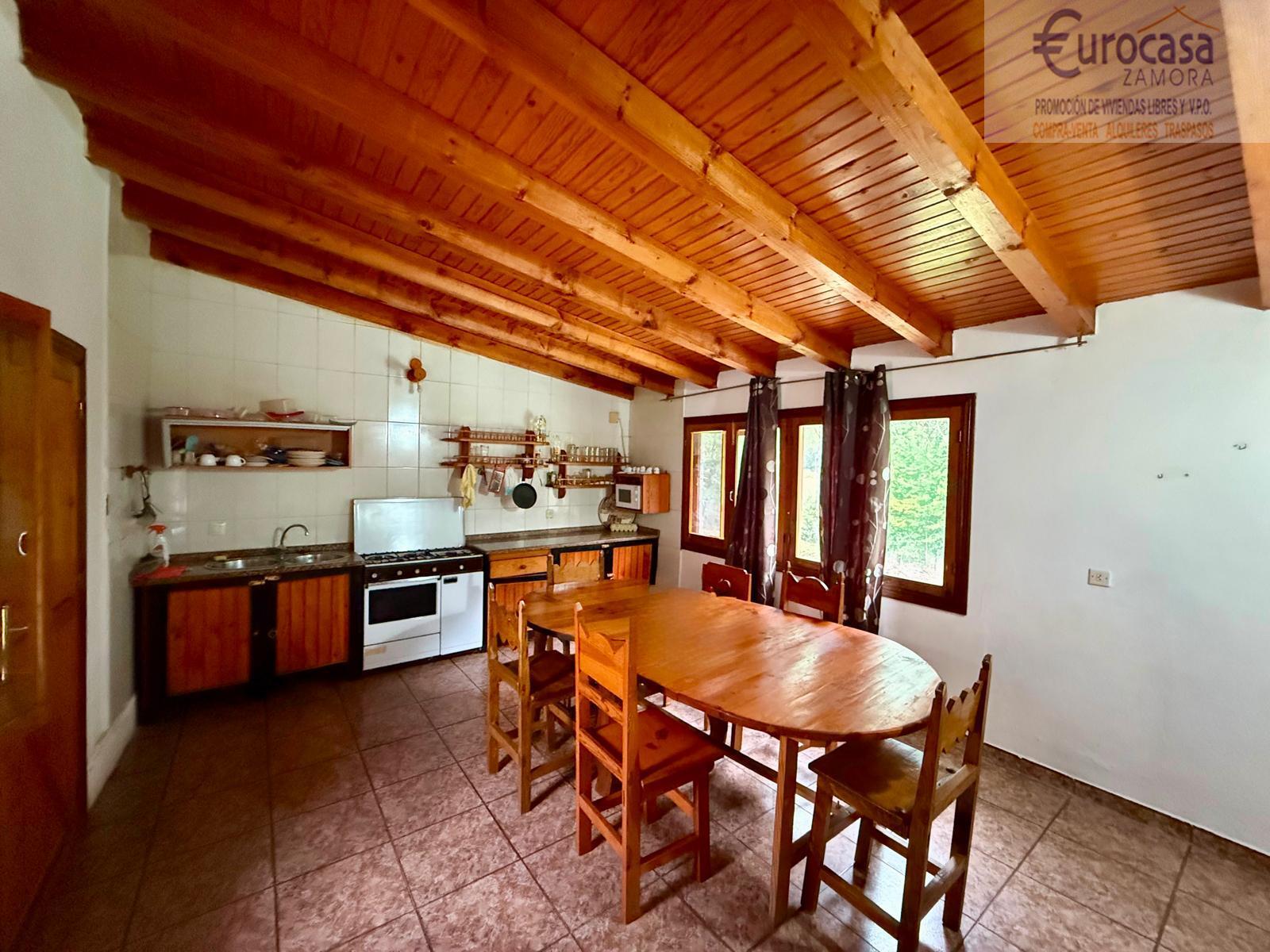 Venta de casa en Asturianos