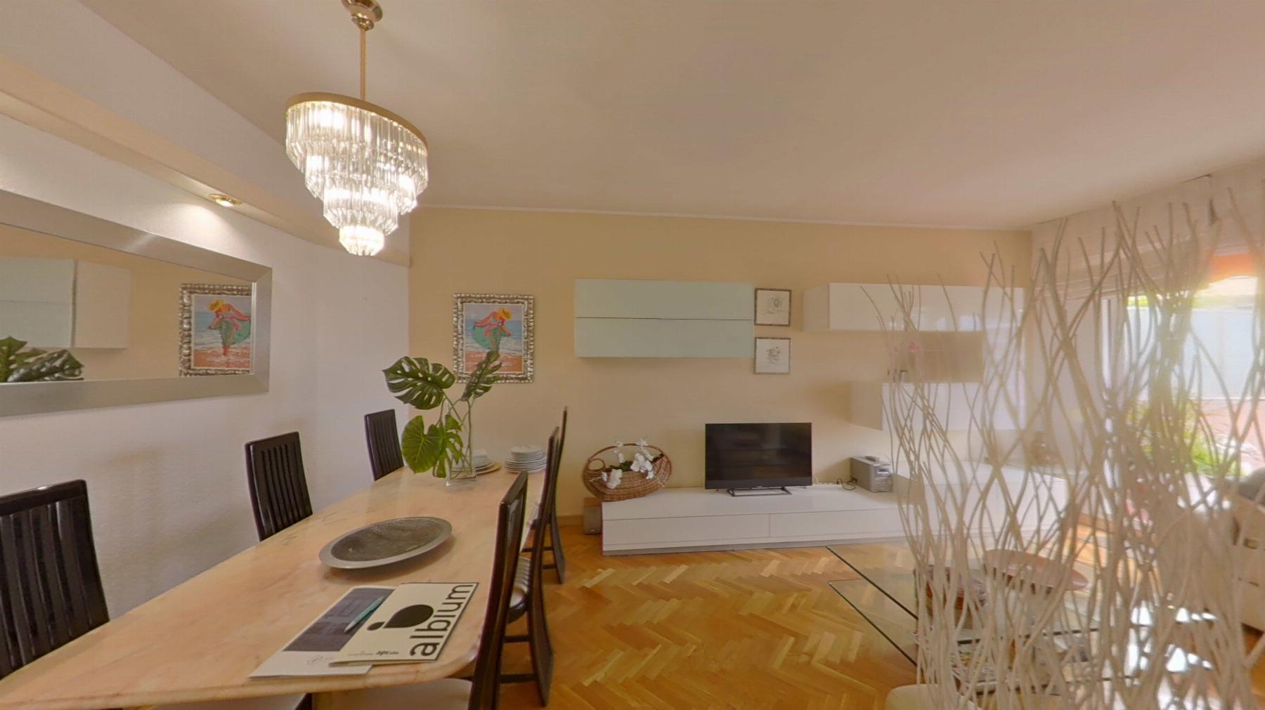 For sale of penthouse in Barcelona