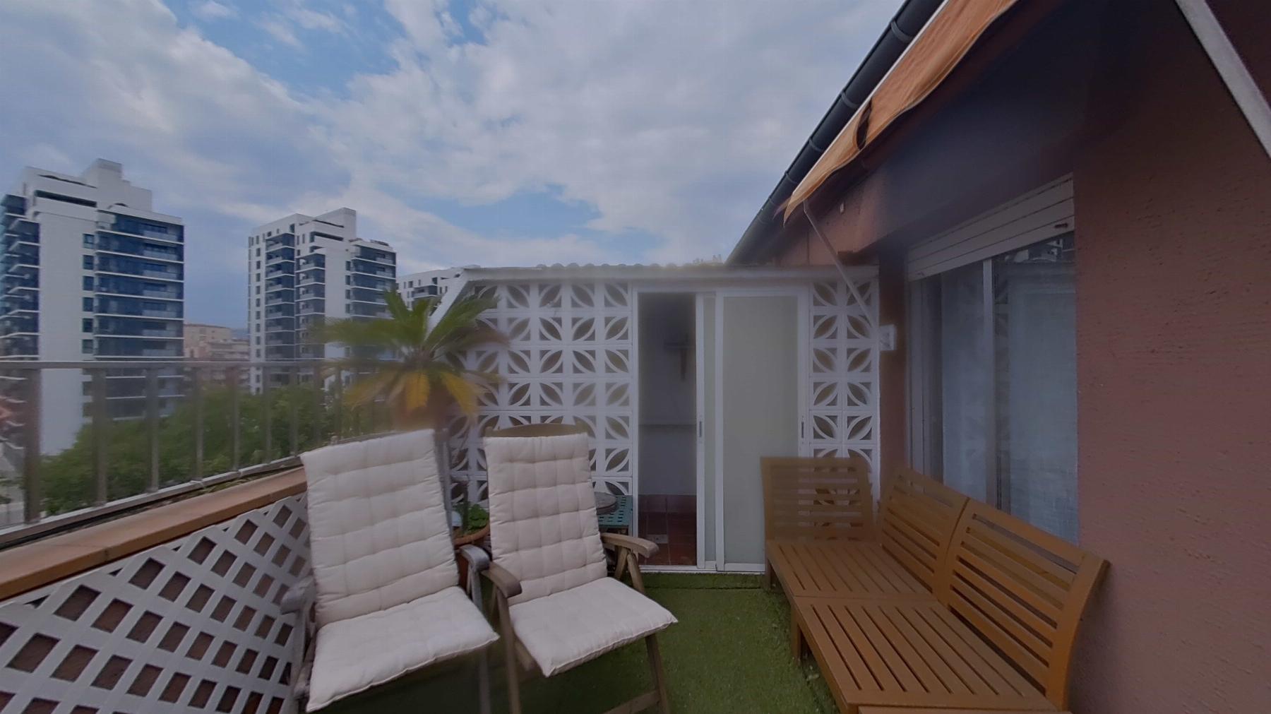 For sale of penthouse in Barcelona