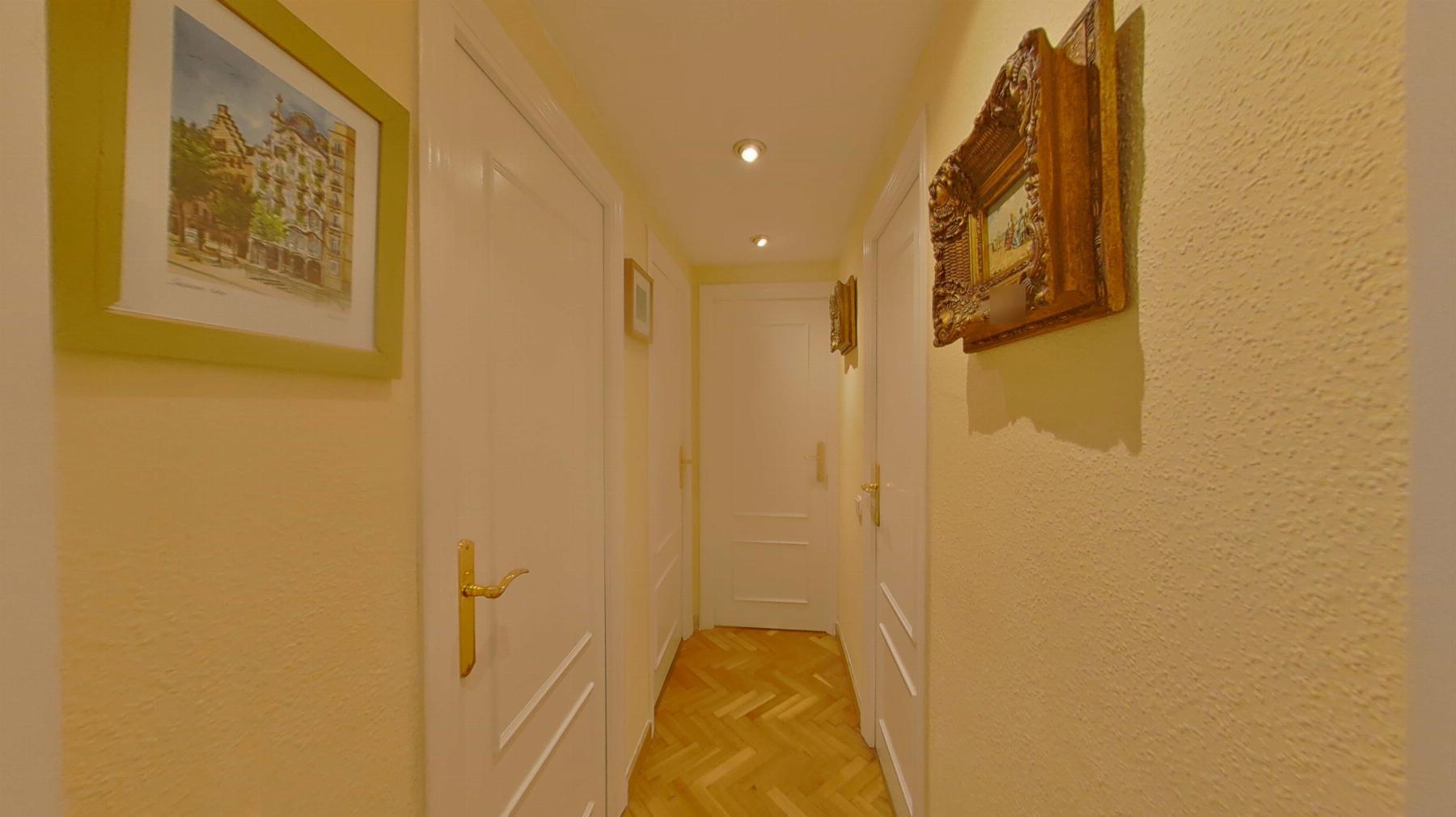 For sale of penthouse in Barcelona