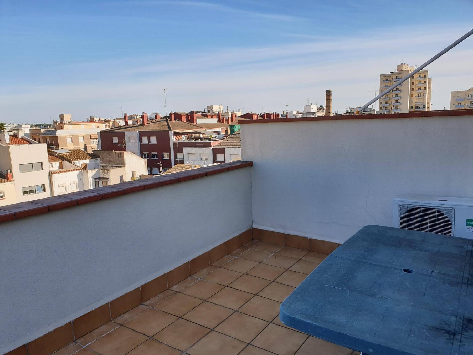 For sale of penthouse in Vilanova i la Geltrú