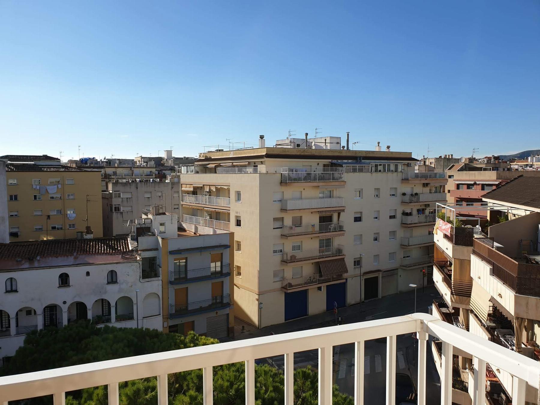 For sale of penthouse in Vilanova i la Geltrú