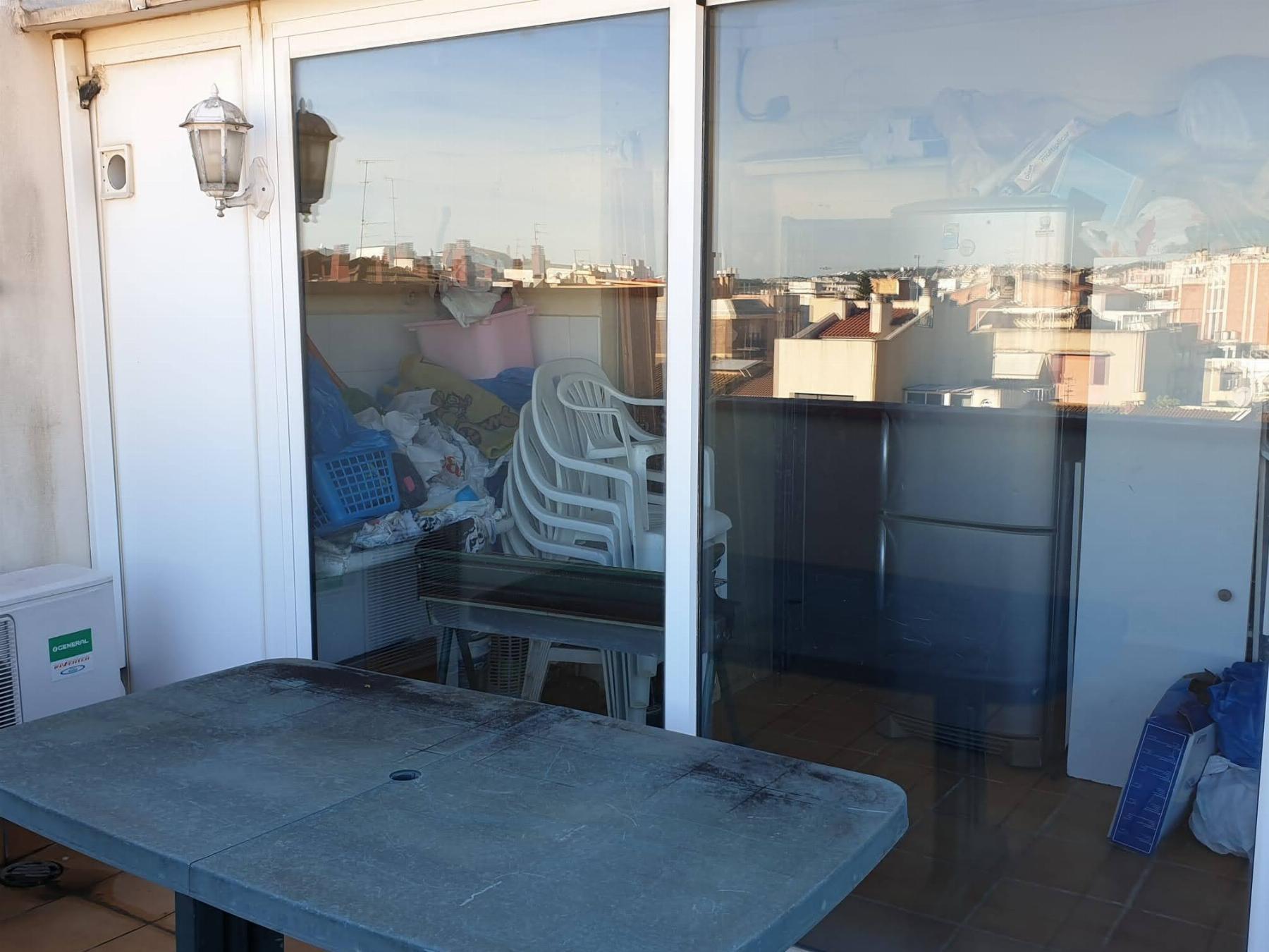 For sale of penthouse in Vilanova i la Geltrú