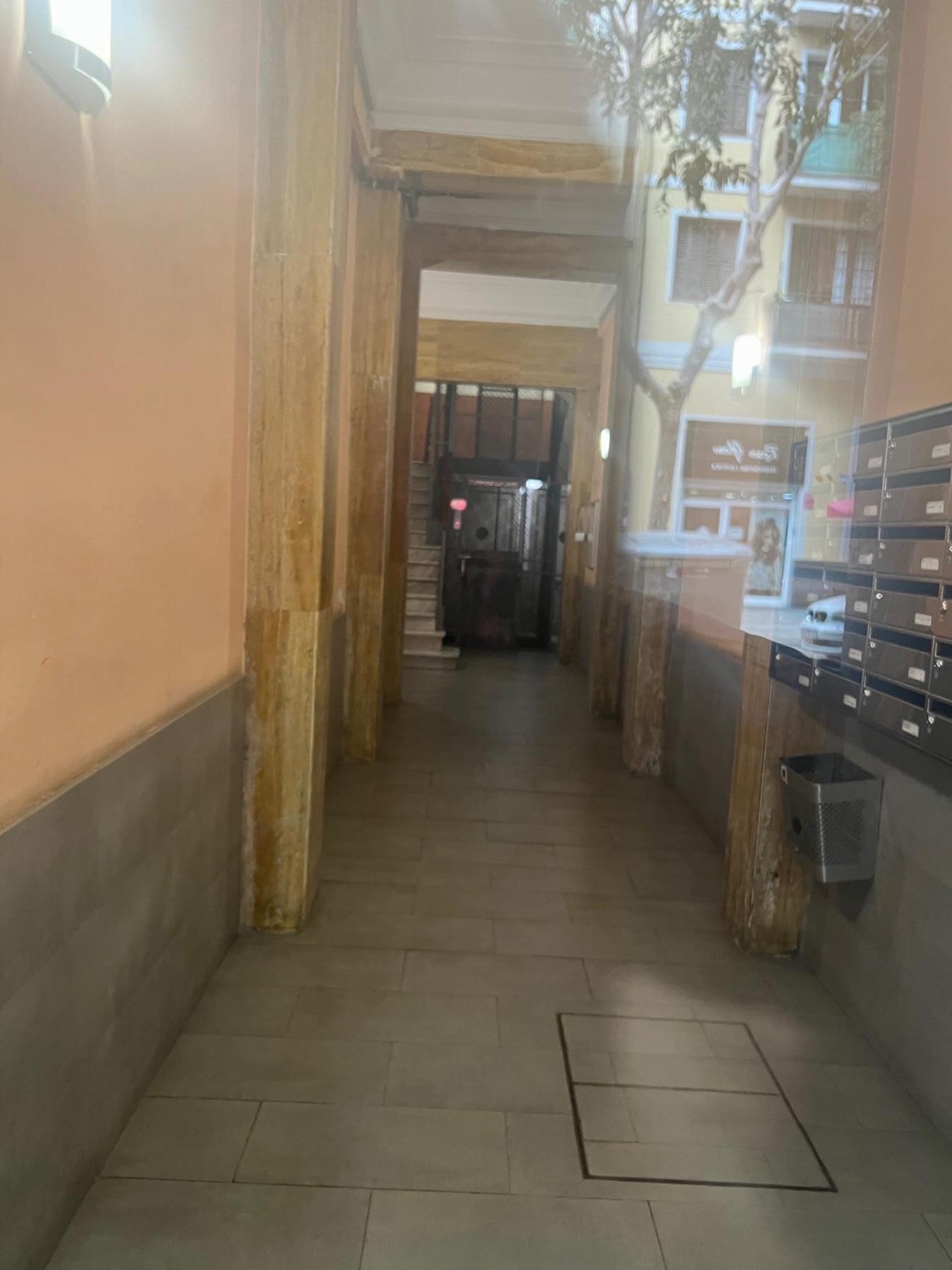 For sale of flat in Barcelona