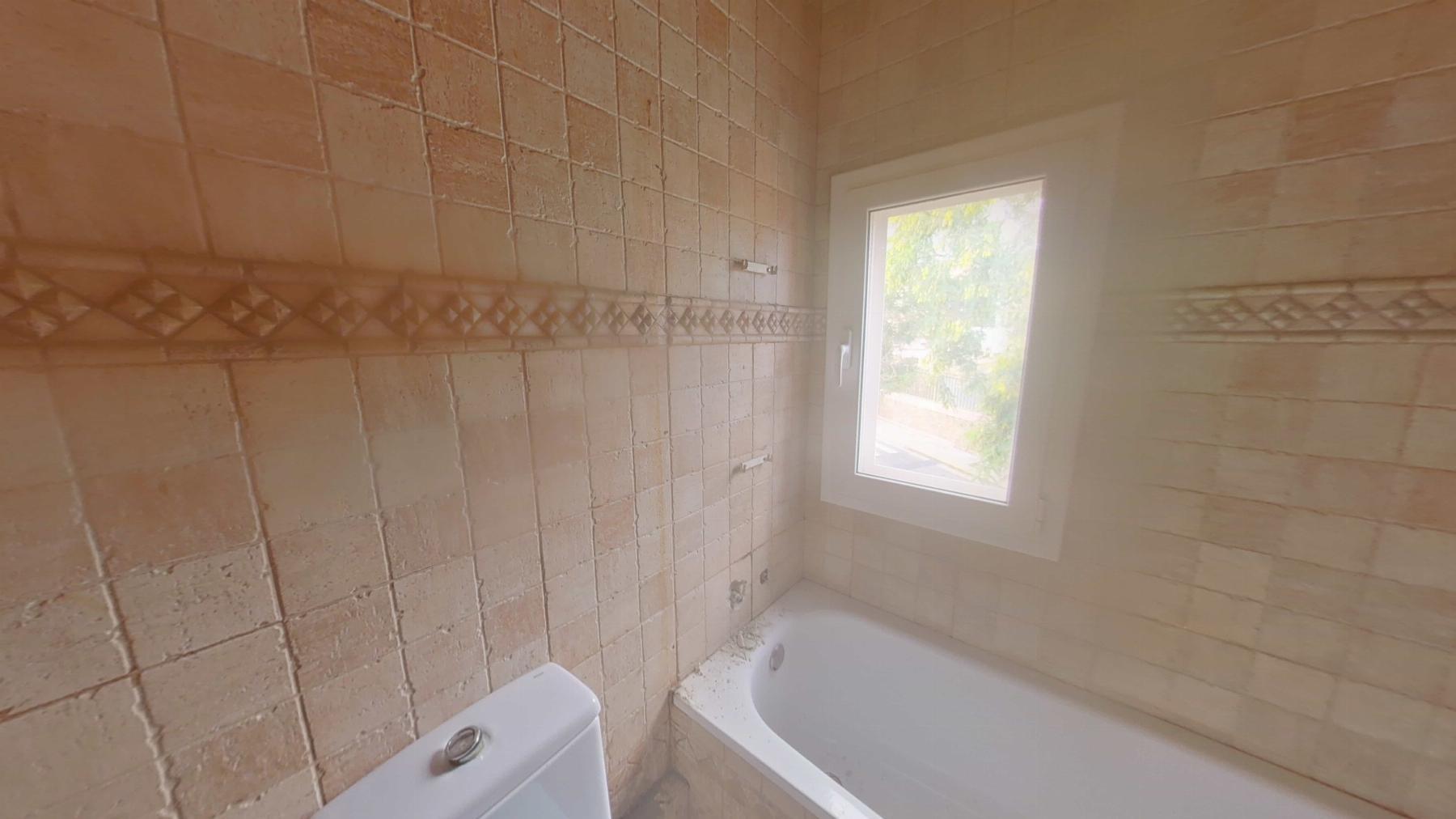For sale of house in Santa Coloma de Gramanet