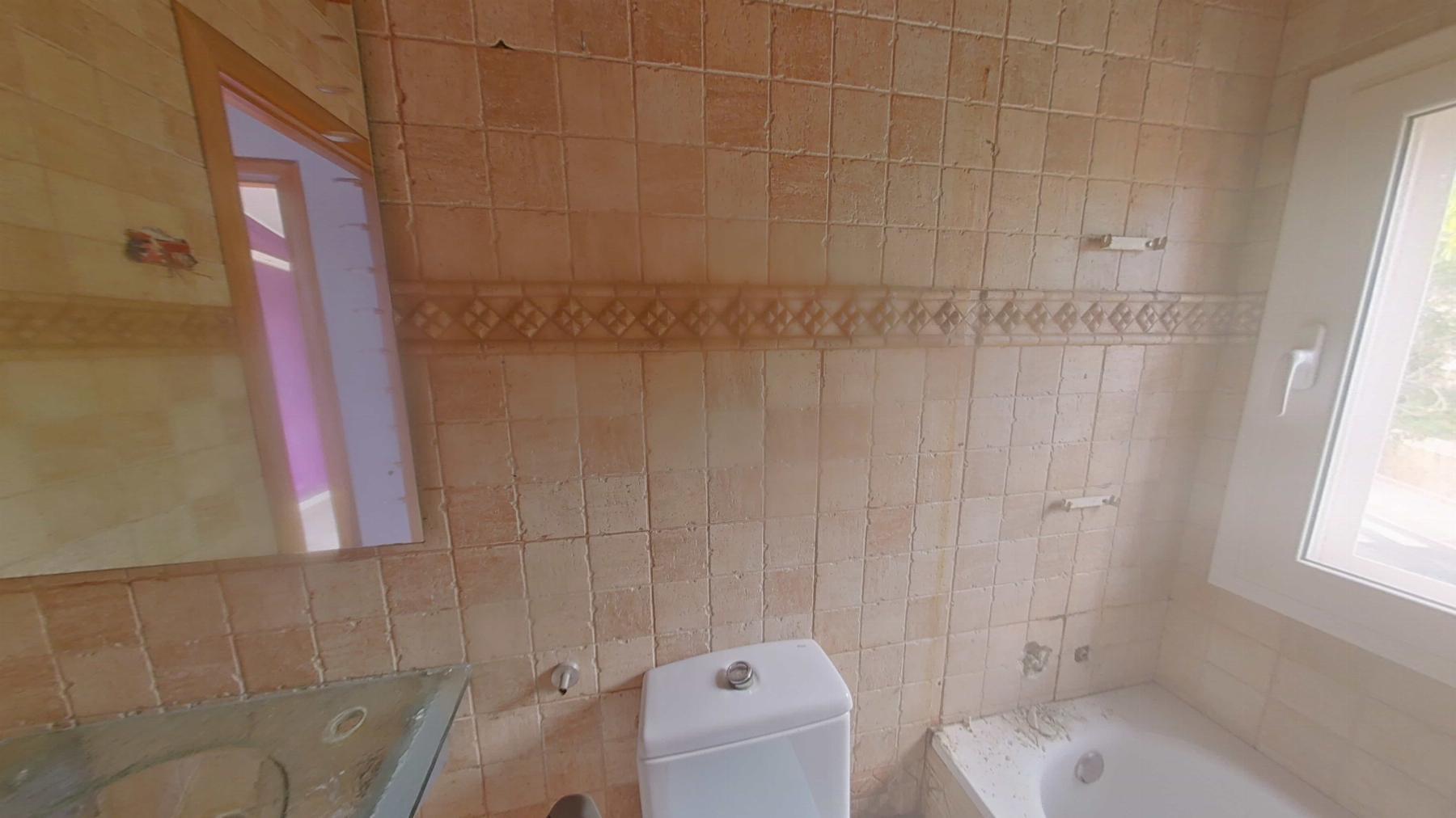 For sale of house in Santa Coloma de Gramanet