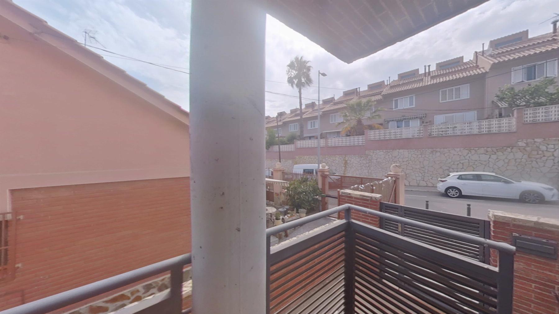 For sale of house in Santa Coloma de Gramanet