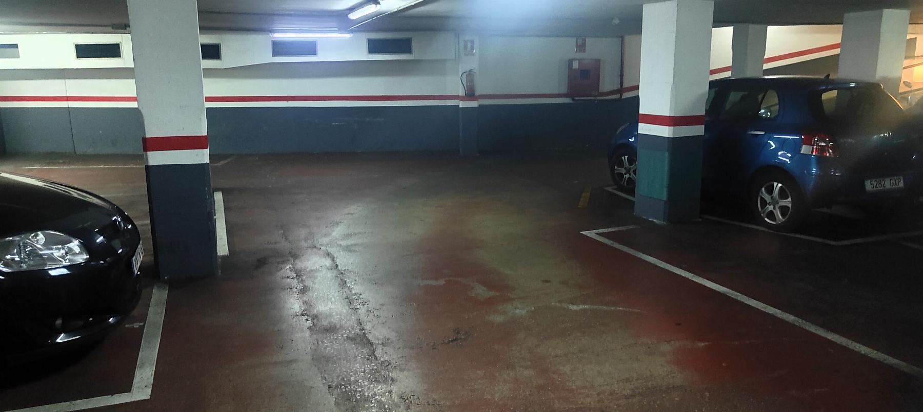 For rent of garage in Barcelona