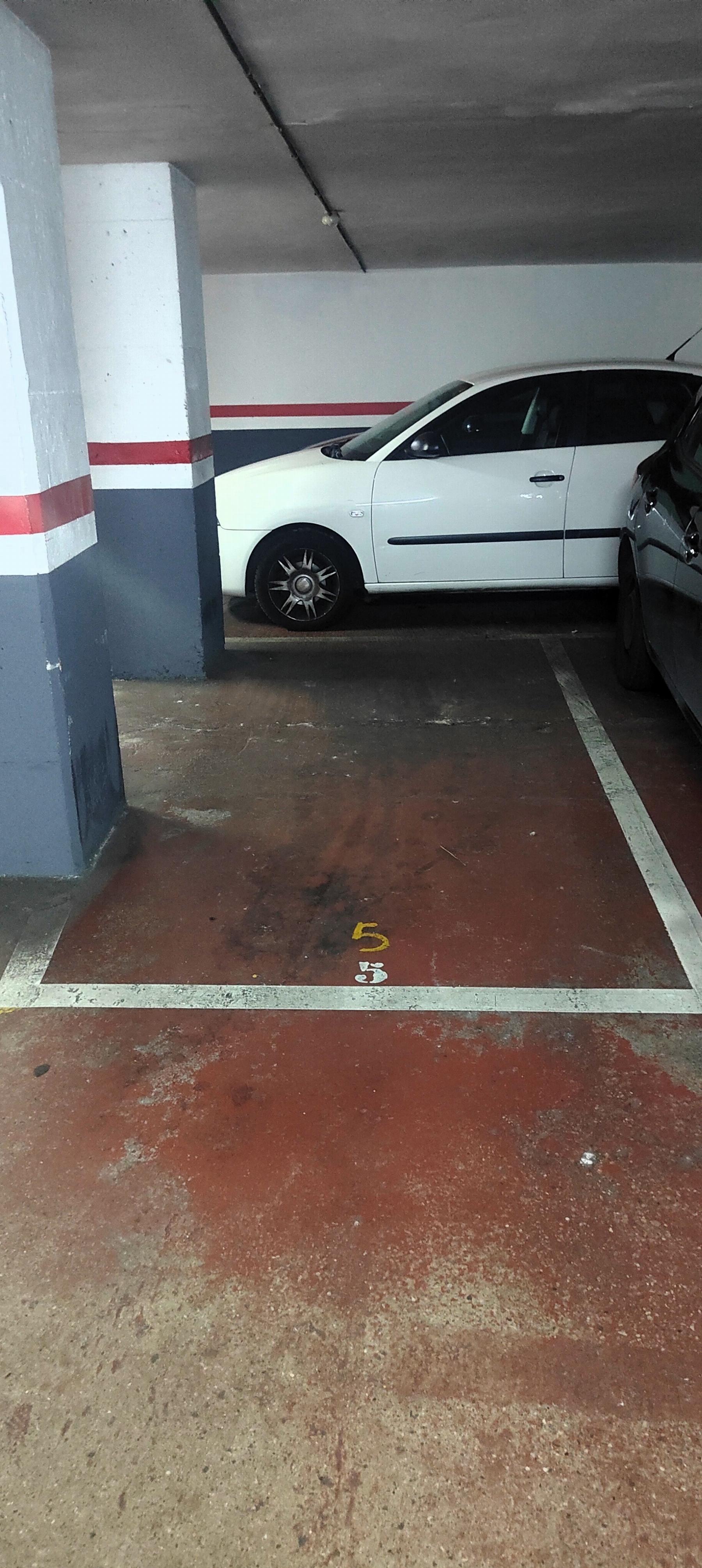 For rent of garage in Barcelona