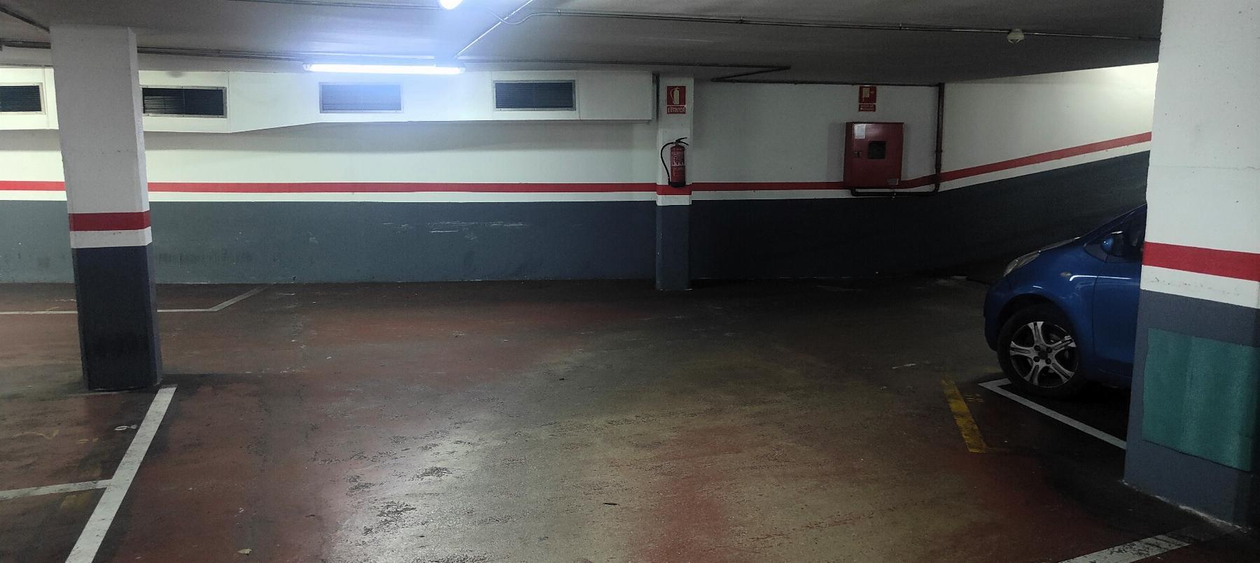 For rent of garage in Barcelona