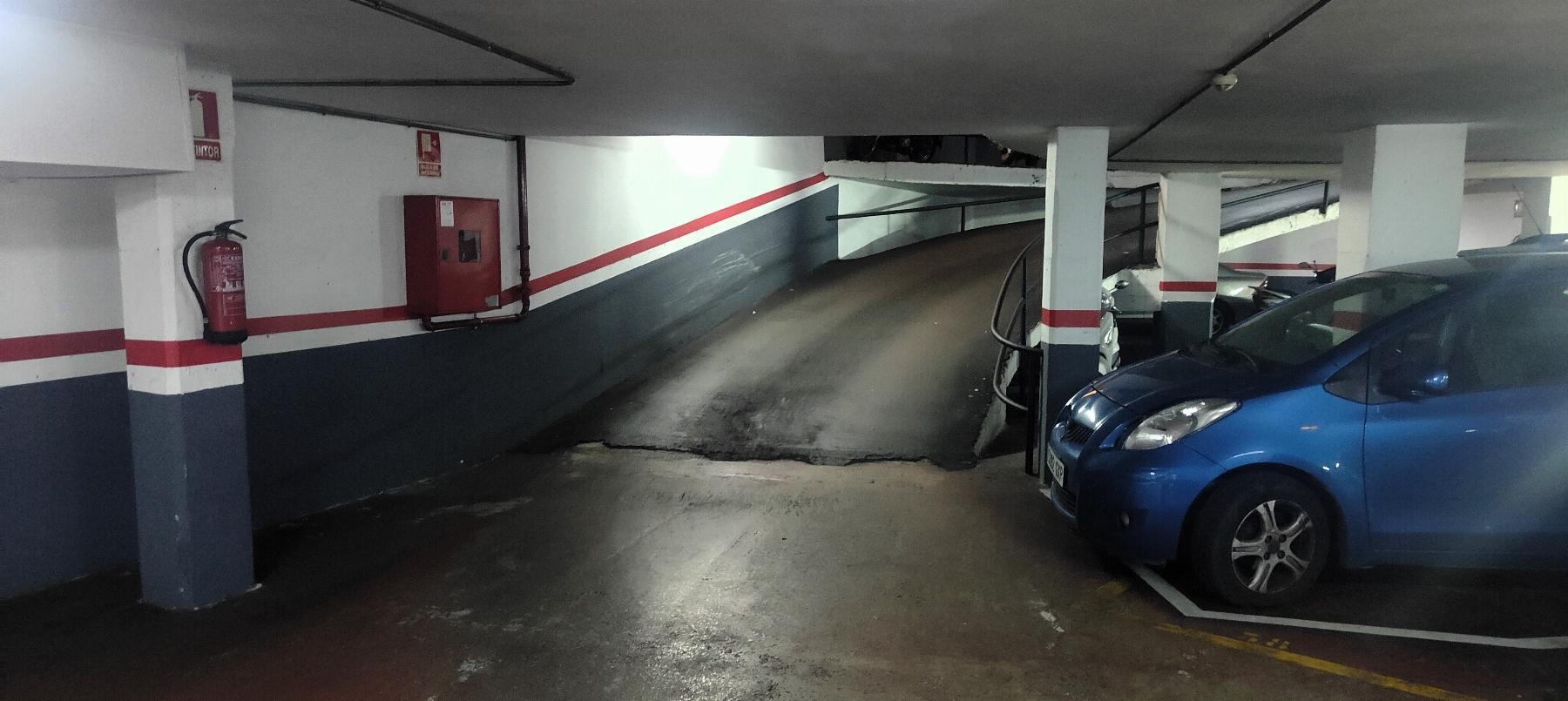 For rent of garage in Barcelona