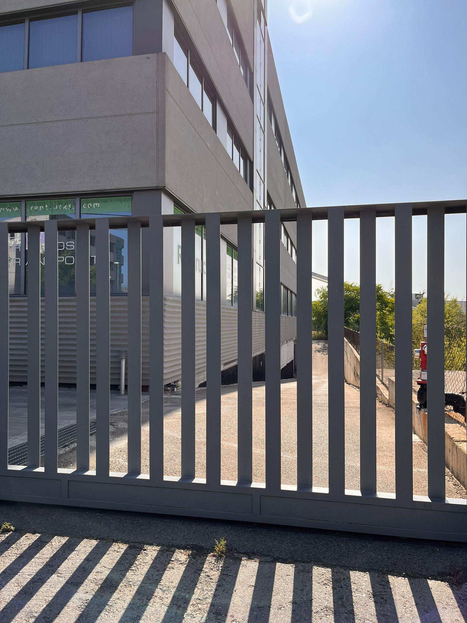 Entry/Exit