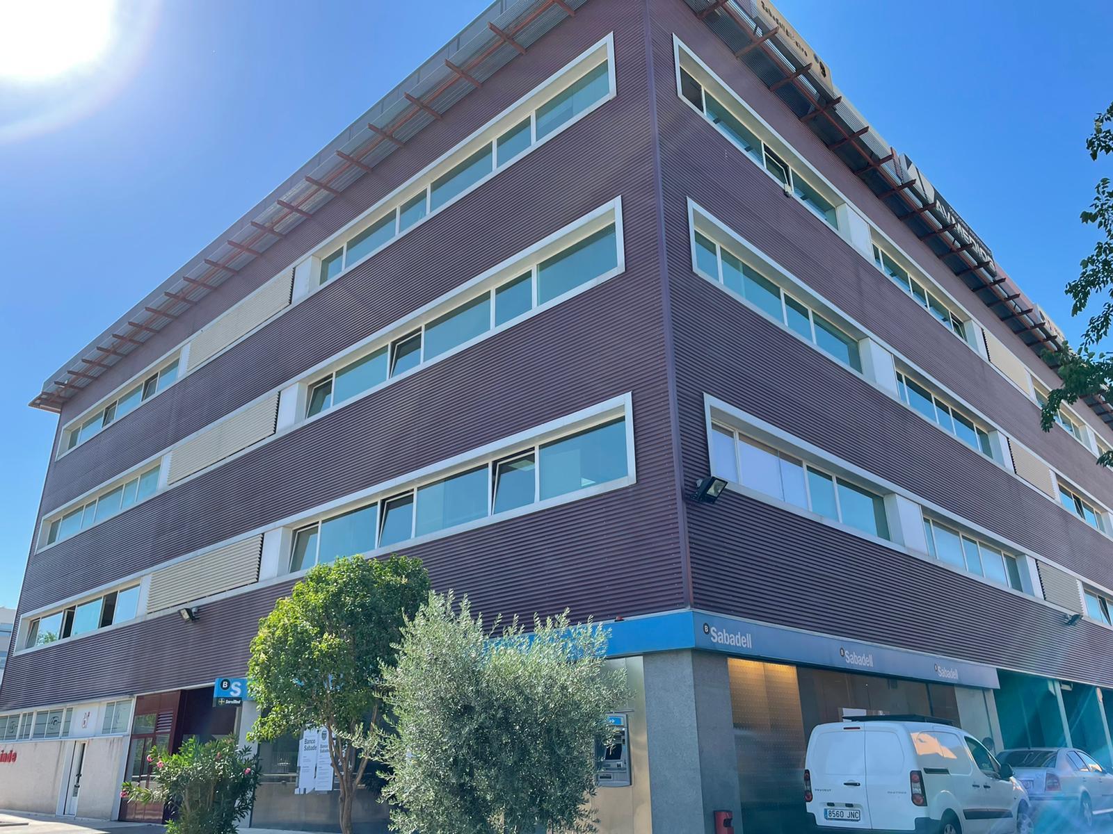 For sale of office in Madrid