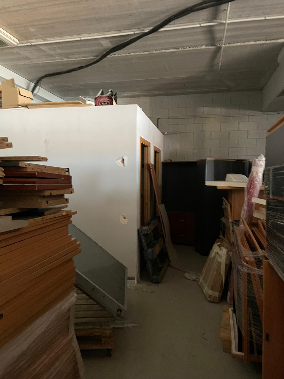 For sale of office in Madrid