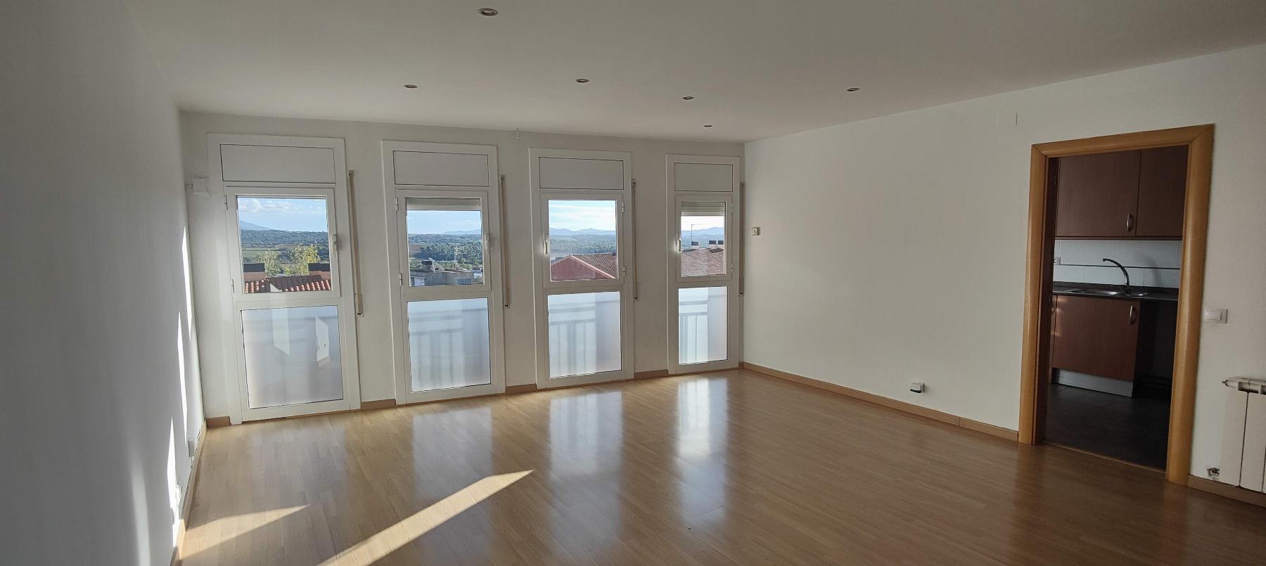 For sale of flat in Sentmenat