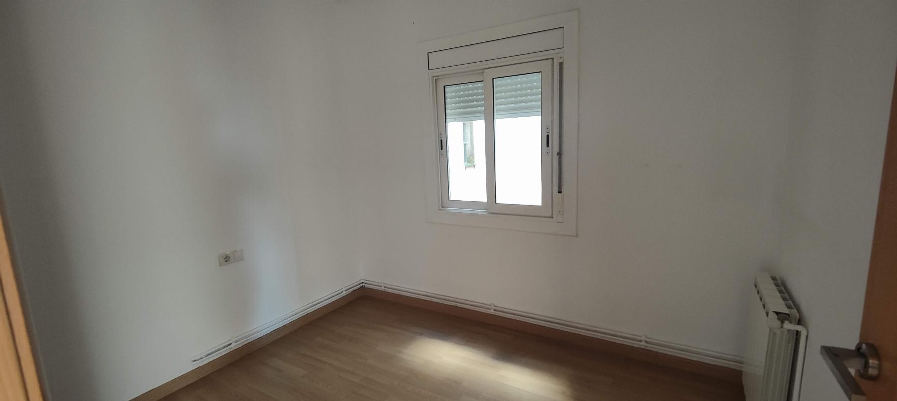 For sale of flat in Sentmenat