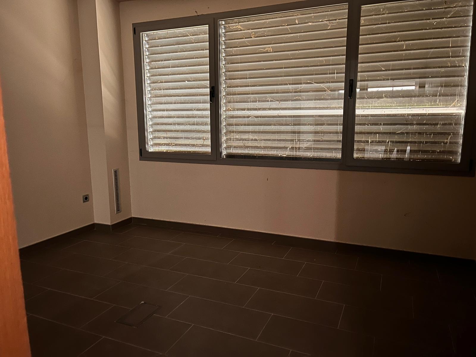 For sale of building in Las Ventas de Retamosa