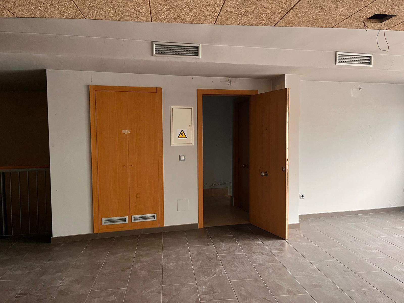 For sale of building in Las Ventas de Retamosa