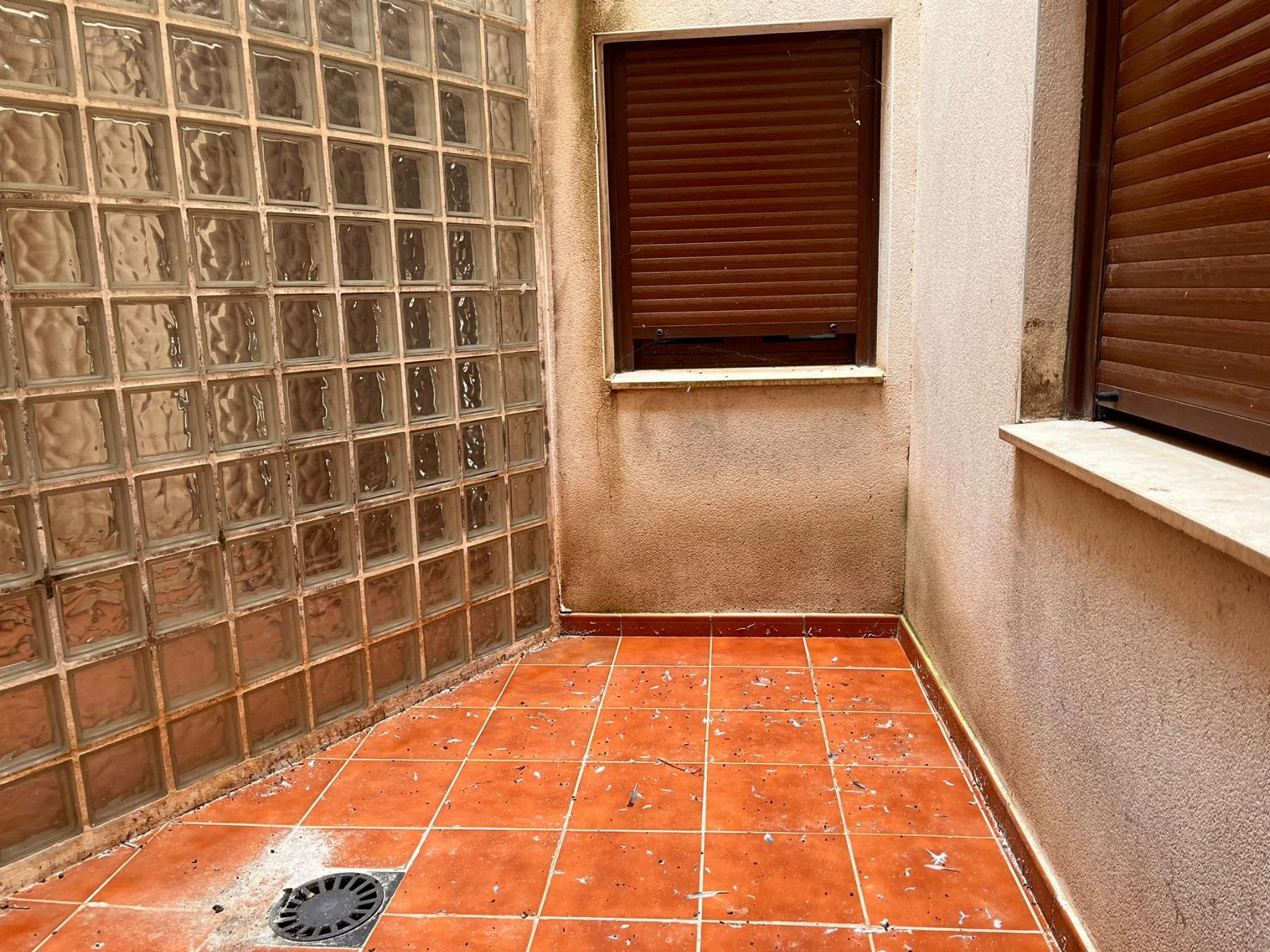 For sale of flat in Villatobas